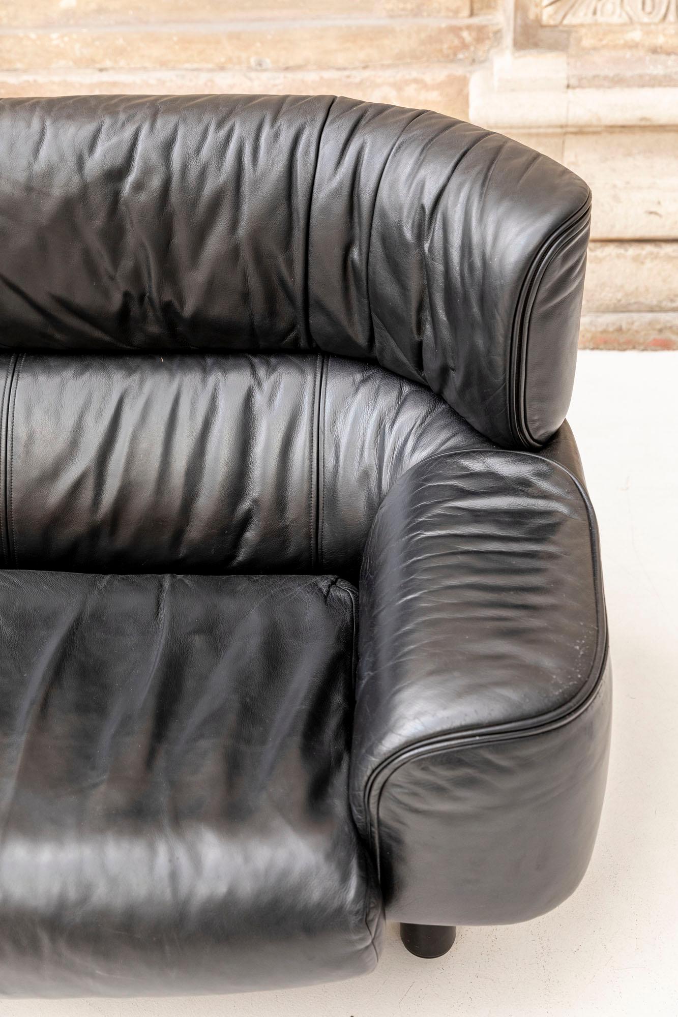 Italian Bull Leather Sofa by Gianfranco Frattini for Cassina