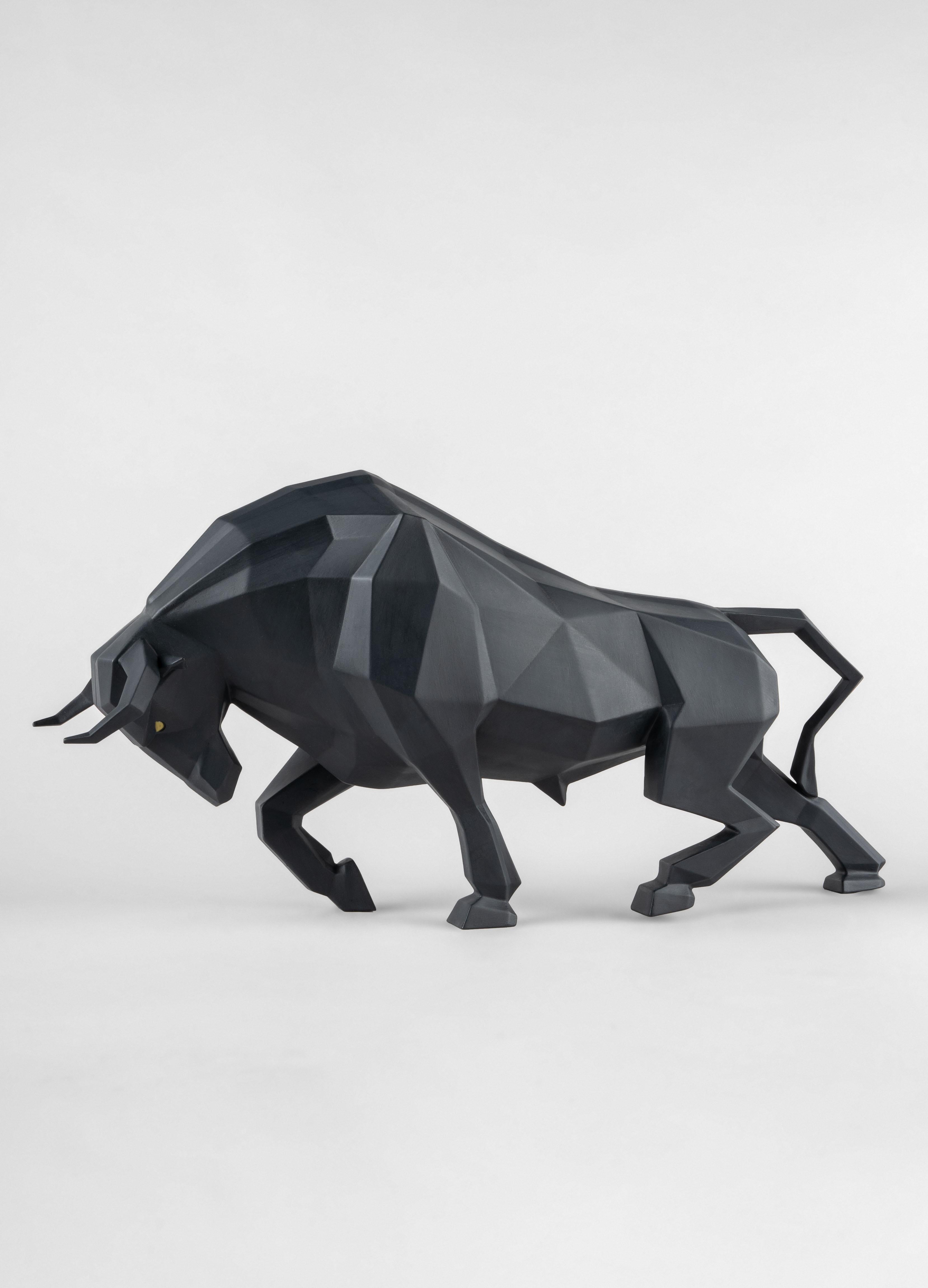 Spagnolo Toro 'Nero opaco' in vendita