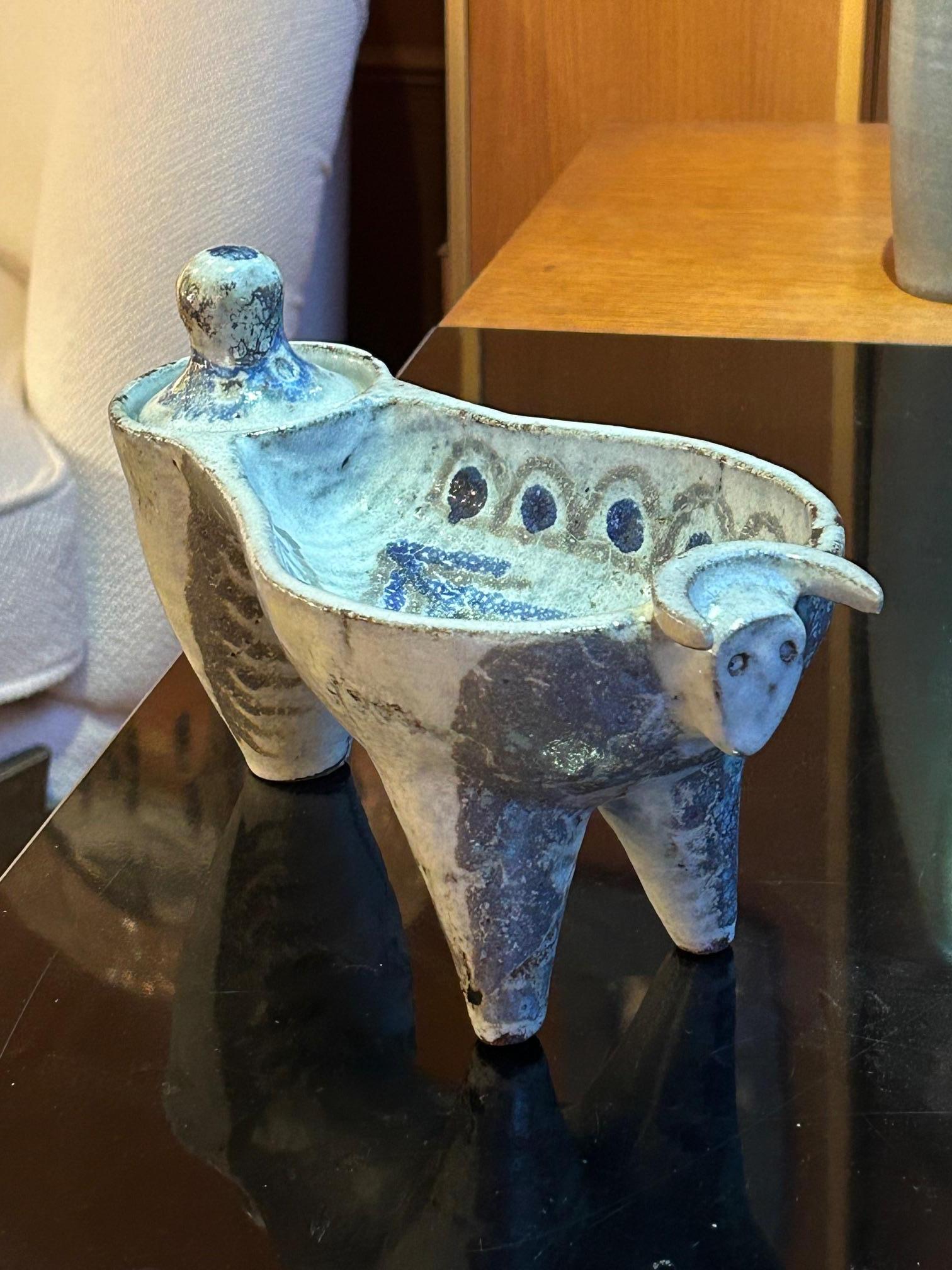Escultura de toro de Jean Derval / Vallauris, Francia, años 60 Glaseado en venta
