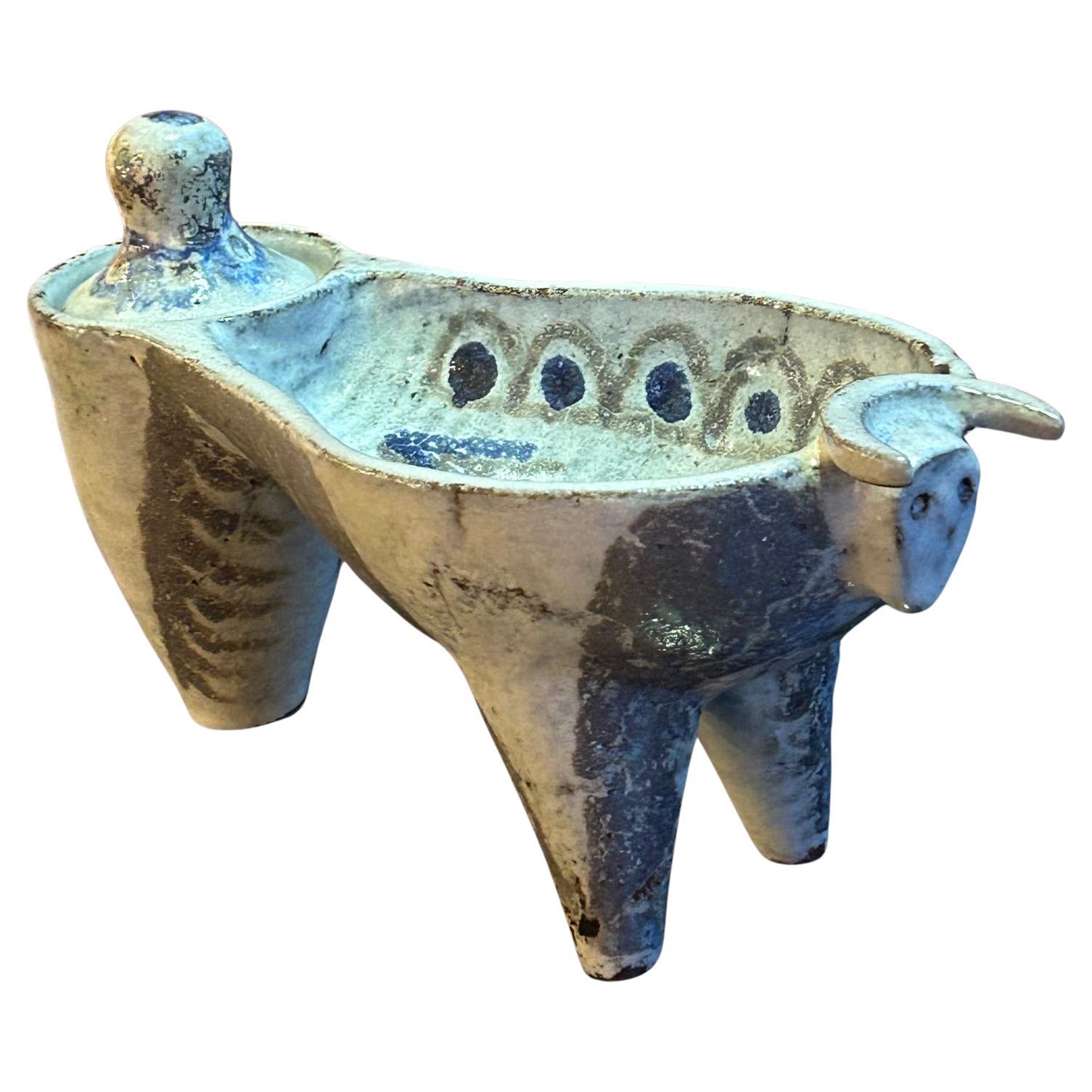 Escultura de toro de Jean Derval / Vallauris, Francia, años 60