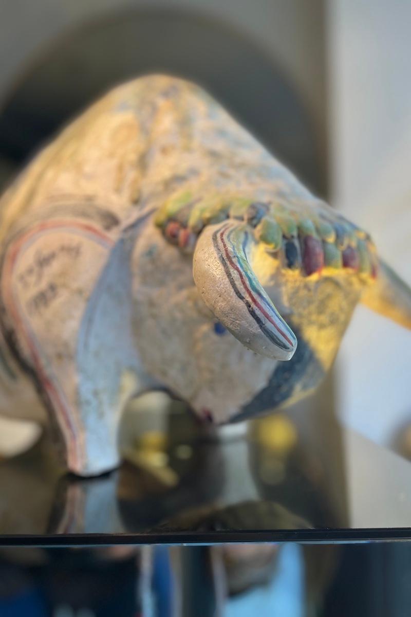 Sculpture de taureau signée I Santi 1982 en vente 8