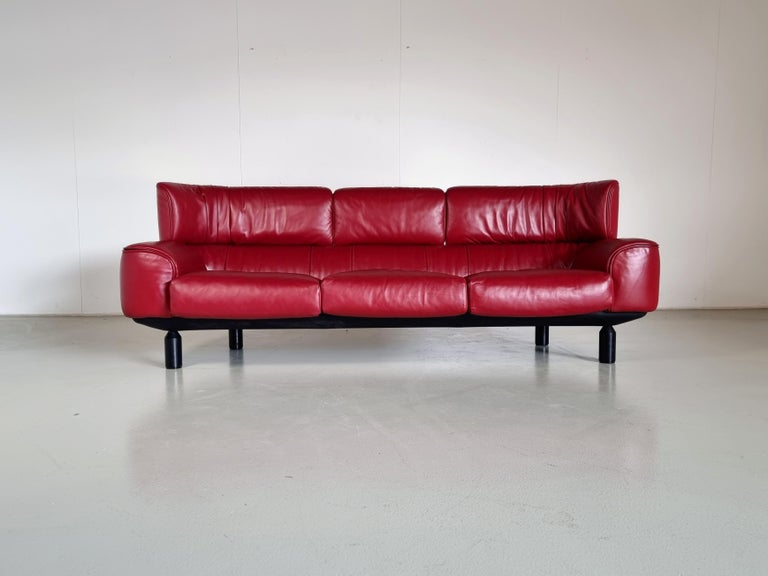 Bull sofa by Gianfranco Frattini for Cassina, Italy, 1987 For Sale at  1stDibs
