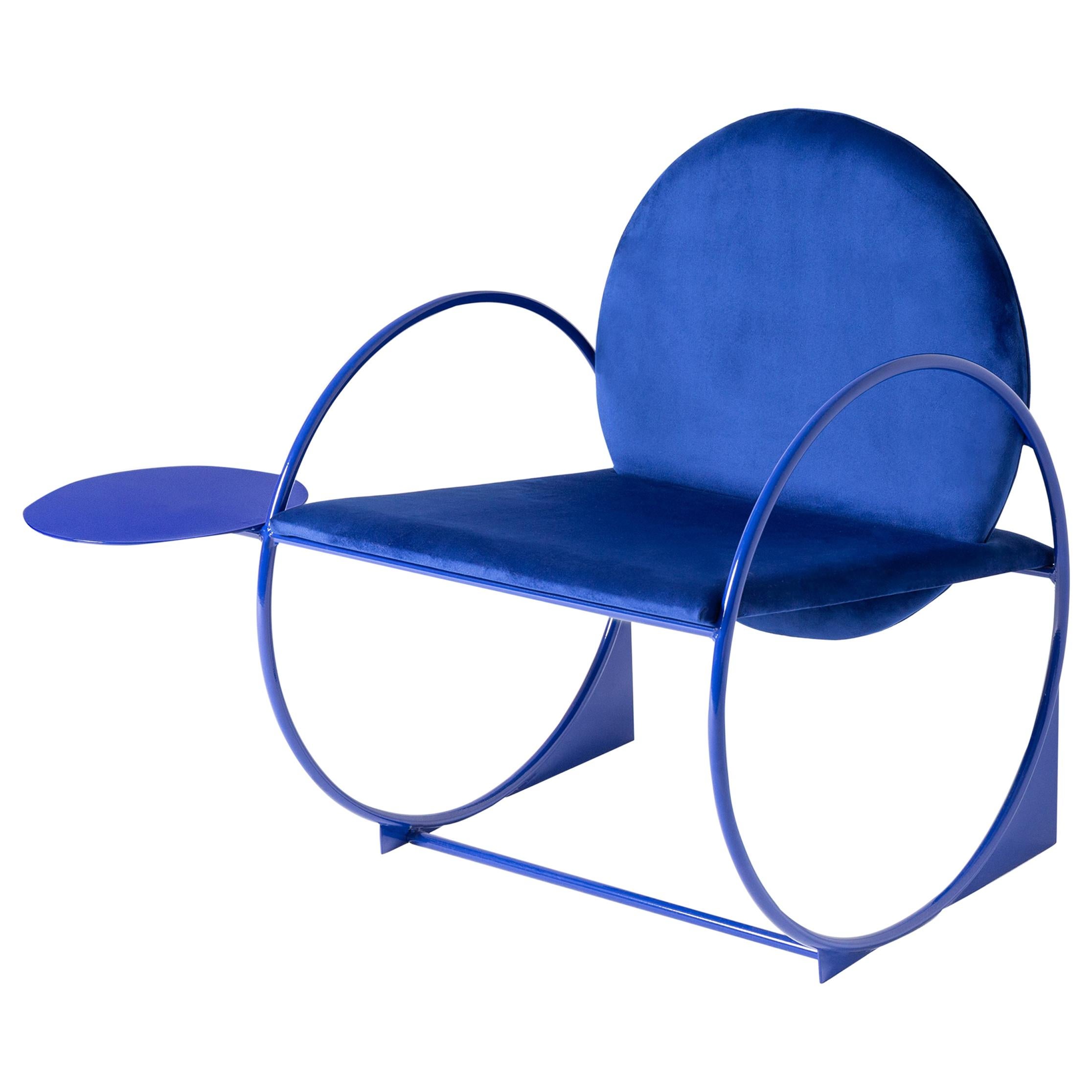 Bullarengue Armchair by Ángel Mombiedro