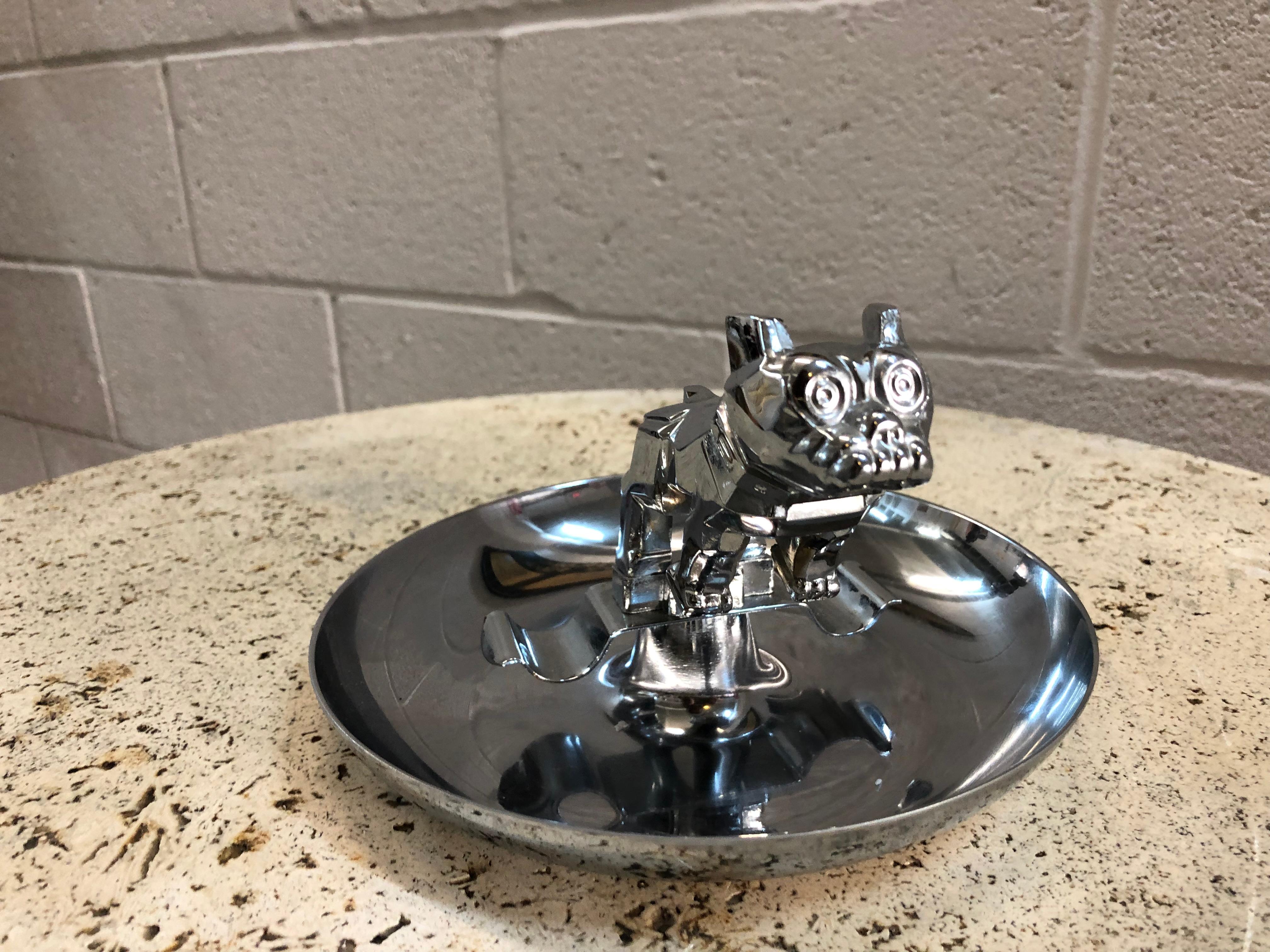 mack bulldog ashtray