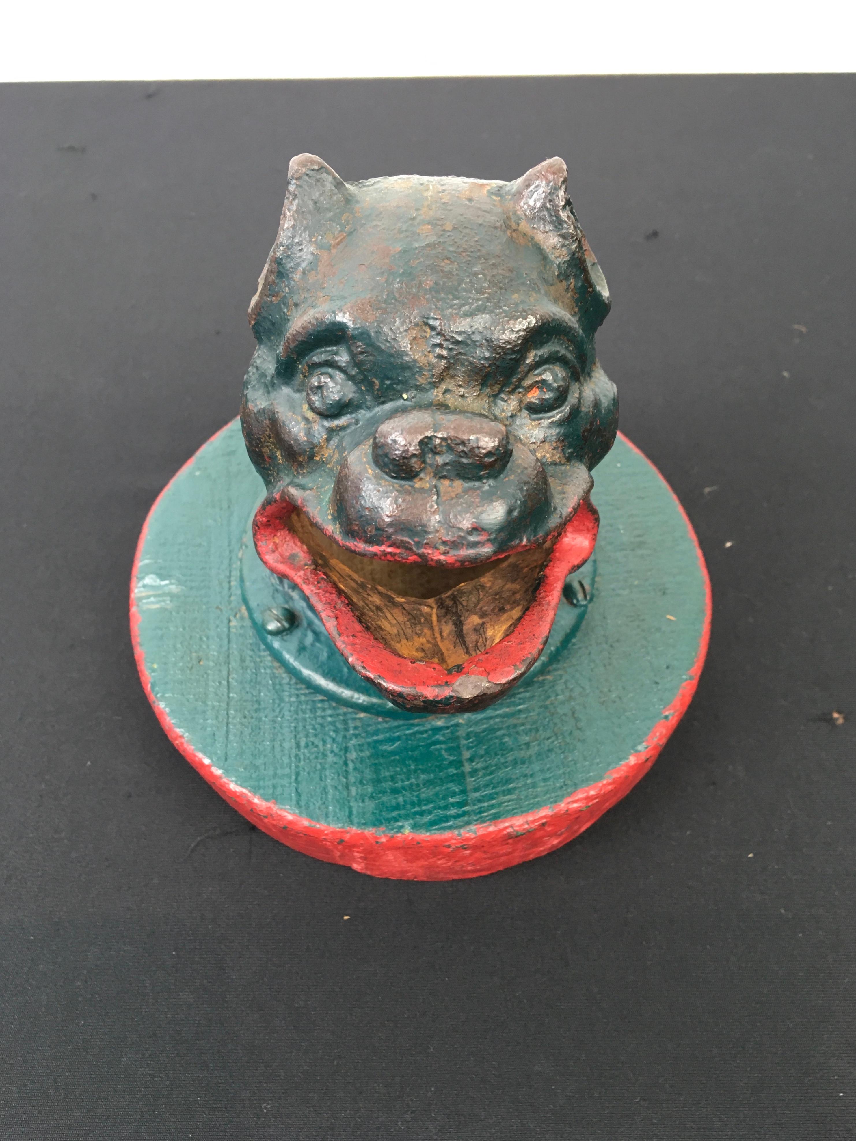Antikes Münzwürfelspiel mit Bulldoggekopf, Froschspiel  (Art nouveau) im Angebot