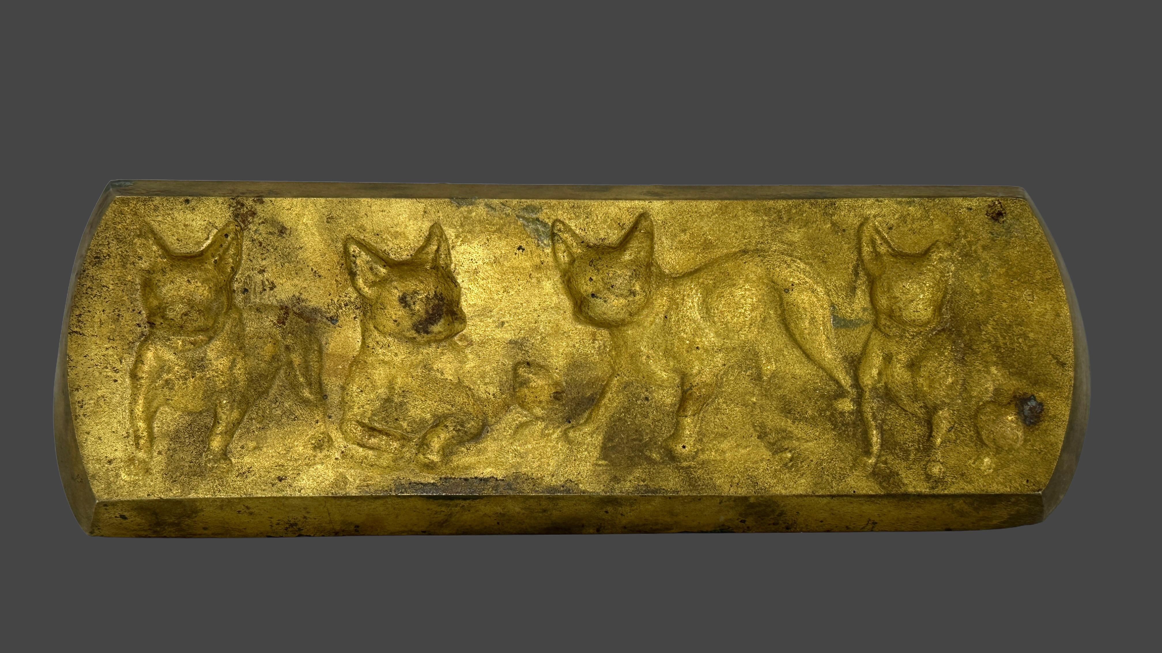 Bulldog Pug Dogs Vienna Bronze Trinket Tray or Catchall, antique Austria 1890s 8