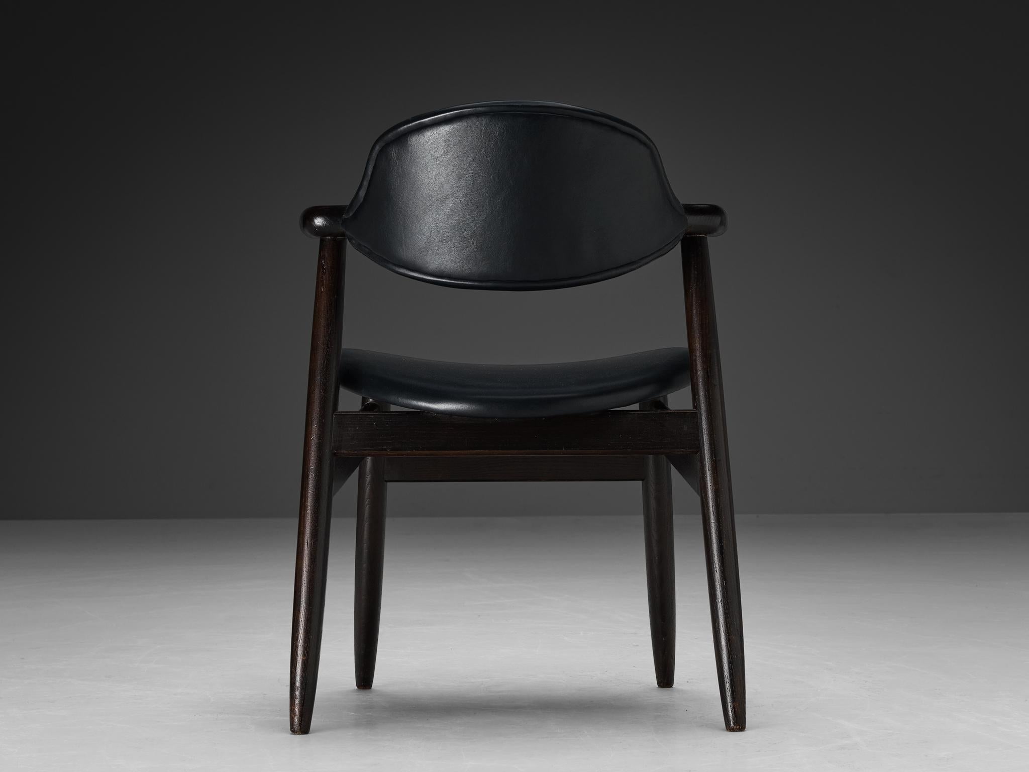 ‘Bullhorn’ Armchair in Ash and Black Upholstery  In Good Condition For Sale In Waalwijk, NL