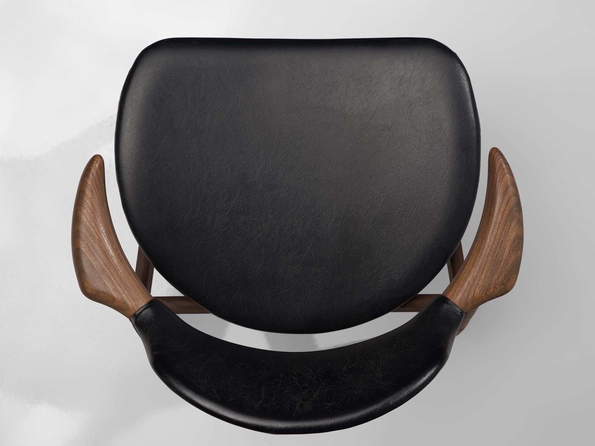 ‘Bullhorn’ Armchair in Teak and Black Upholstery  In Good Condition For Sale In Waalwijk, NL
