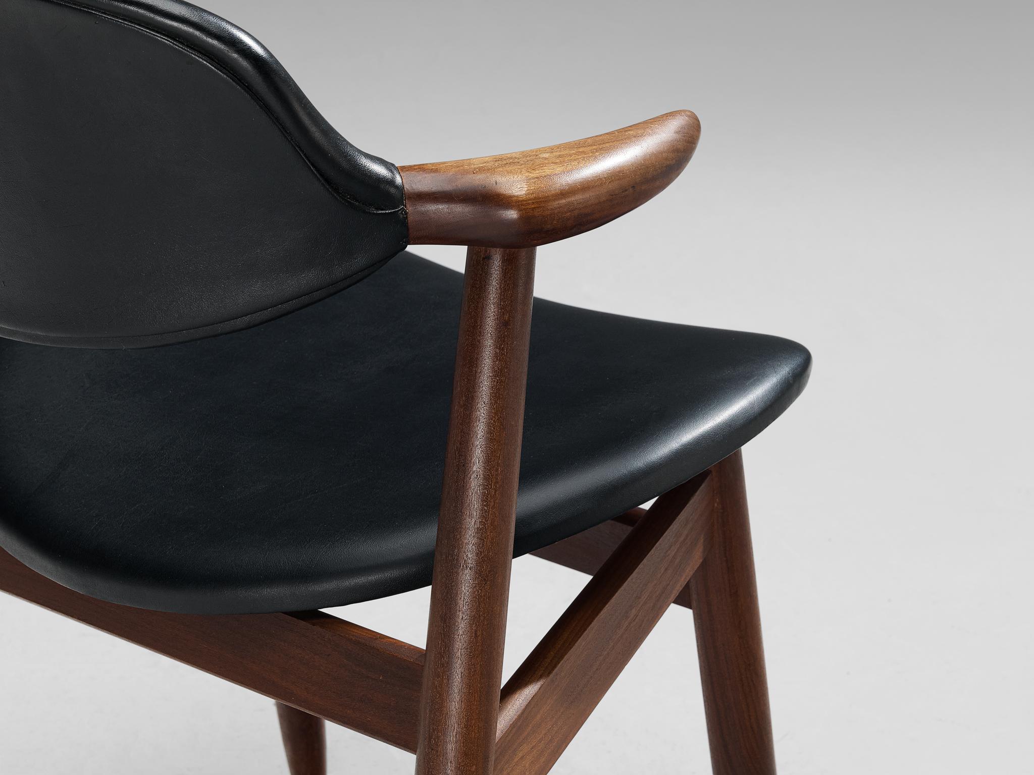 ‘Bullhorn’ Armchairs in Teak and Black Upholstery 4