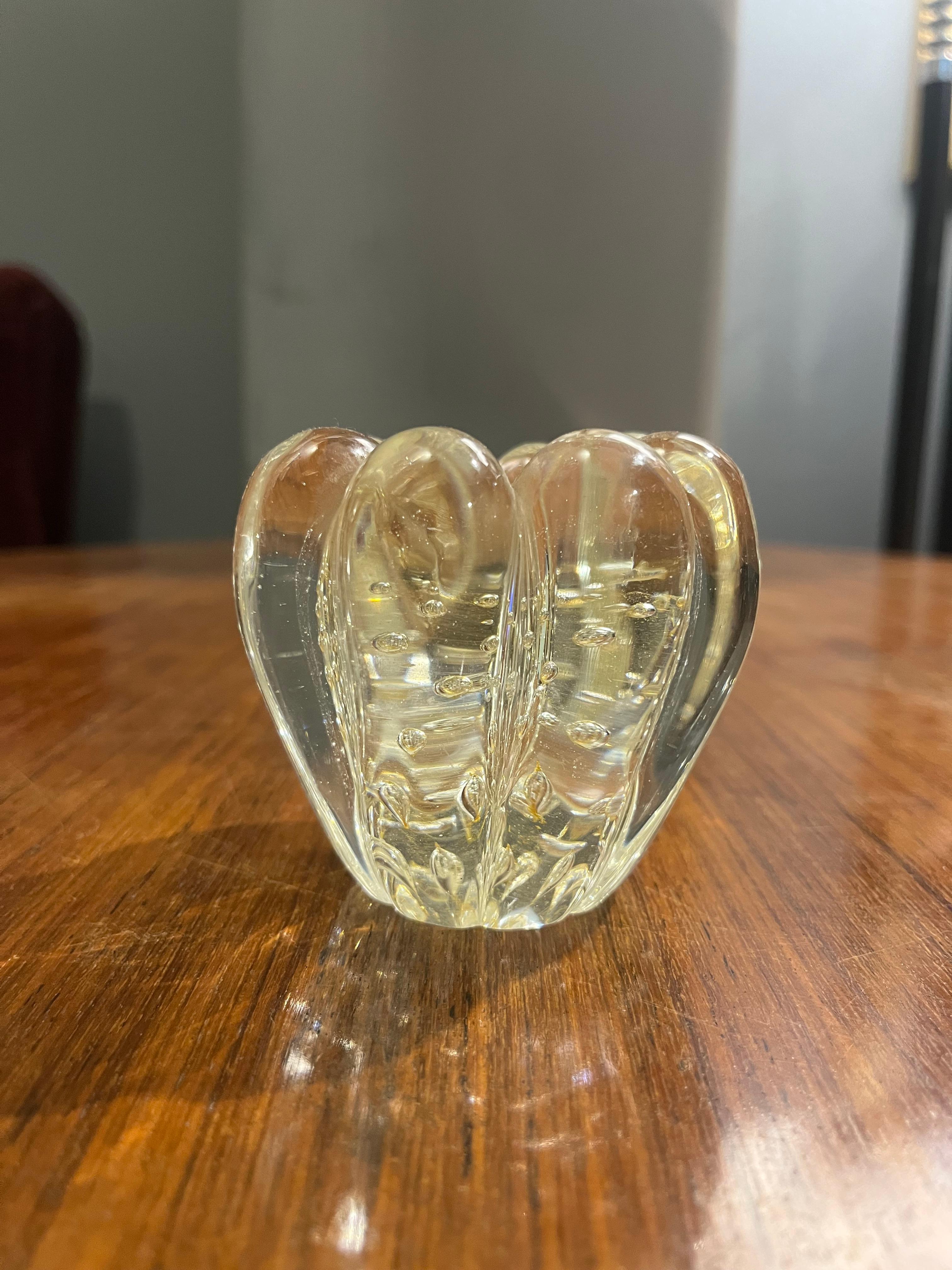 bullicante vase in gold leaf and Murano glass by Ercole Barovier from the 1920s. produced in good condition with small wear caused by the years and use. In the world of artistic glass, few names evoke excellence and innovation like Ercole Barovier,