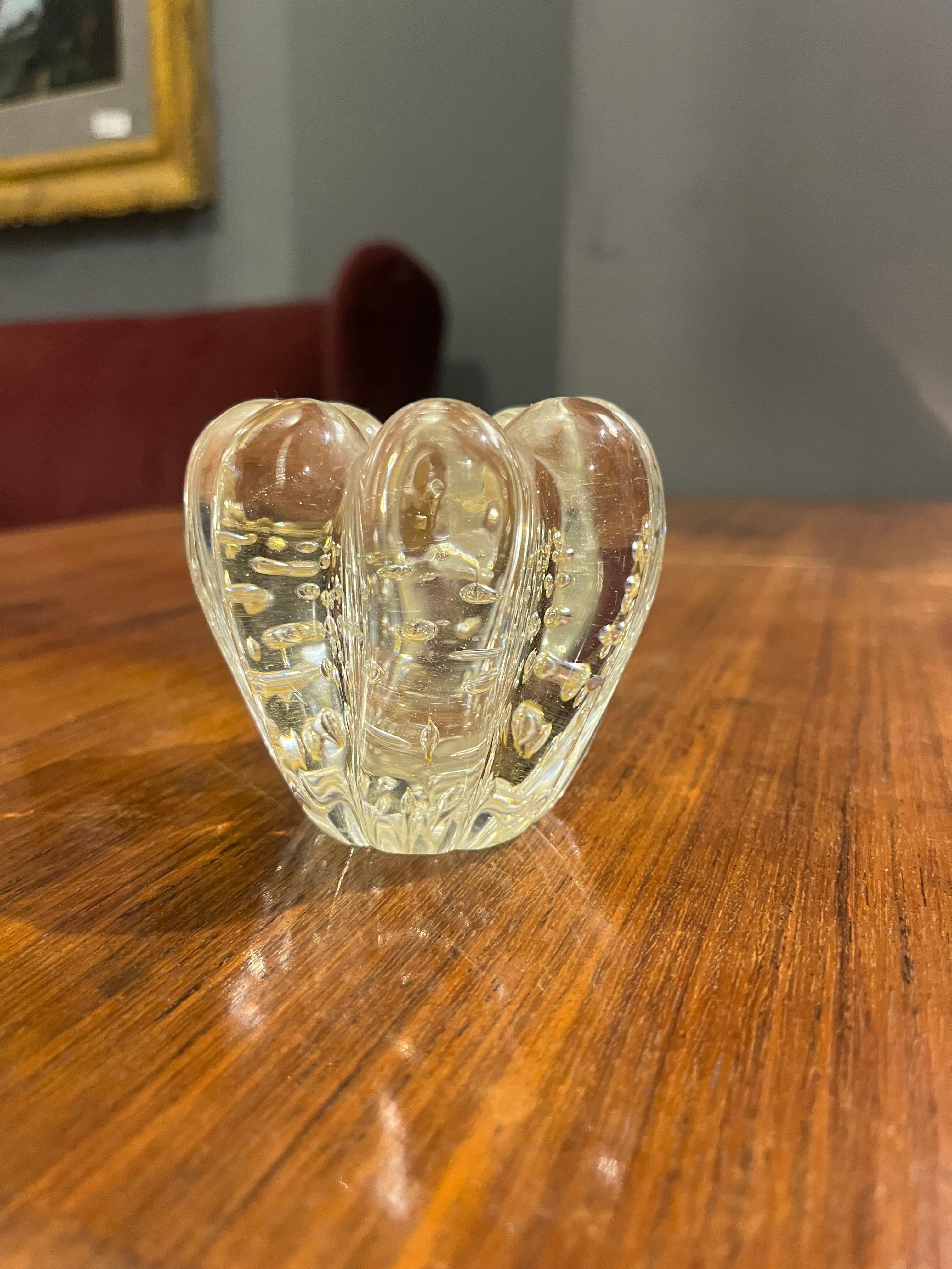 Italian Bullicante vase in gold leaf and Murano glass by Ercole Barovier from the 1920s For Sale