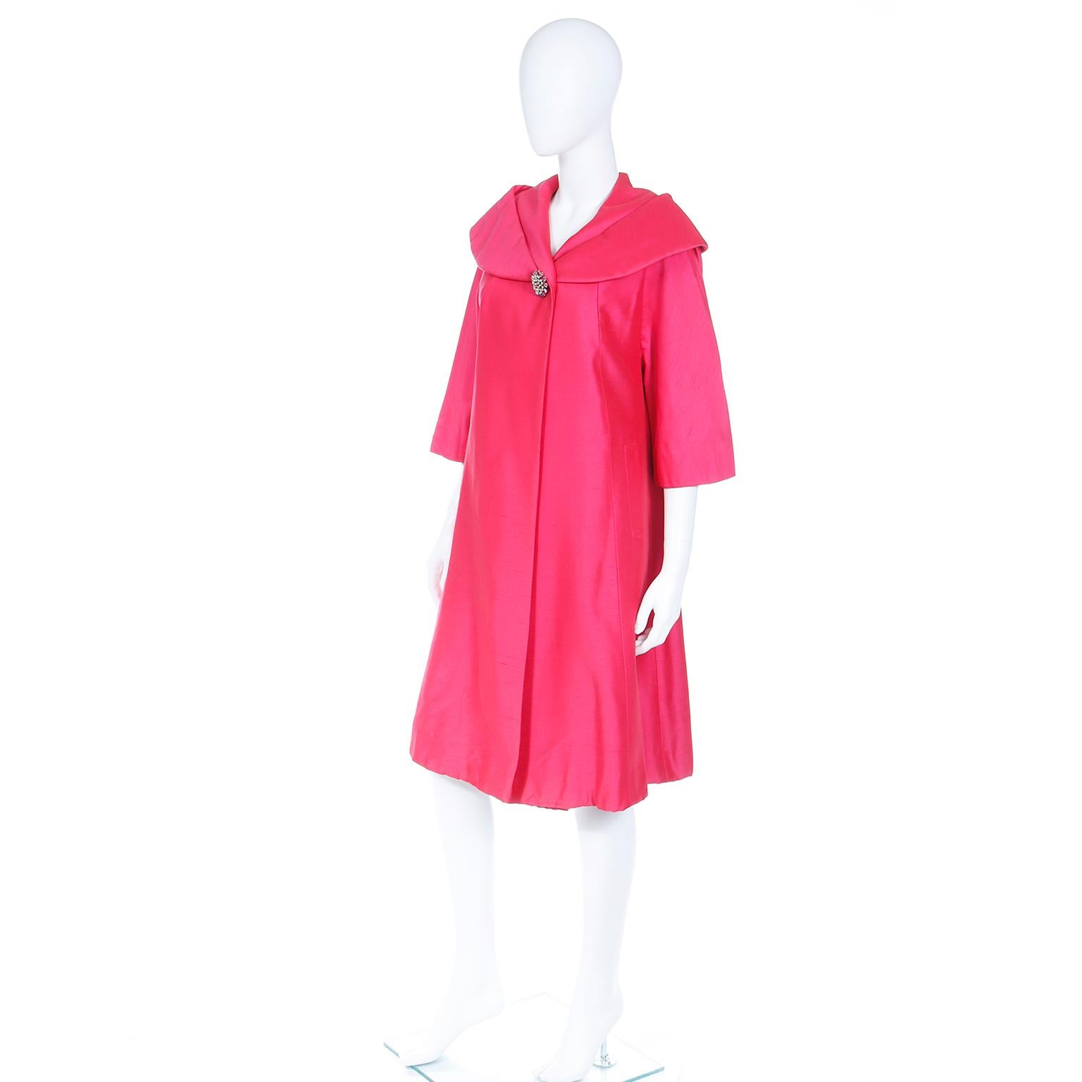 Bullocks Westwood Weyburn Room Vintage Bright Pink Silk Evening Coat For Sale 1