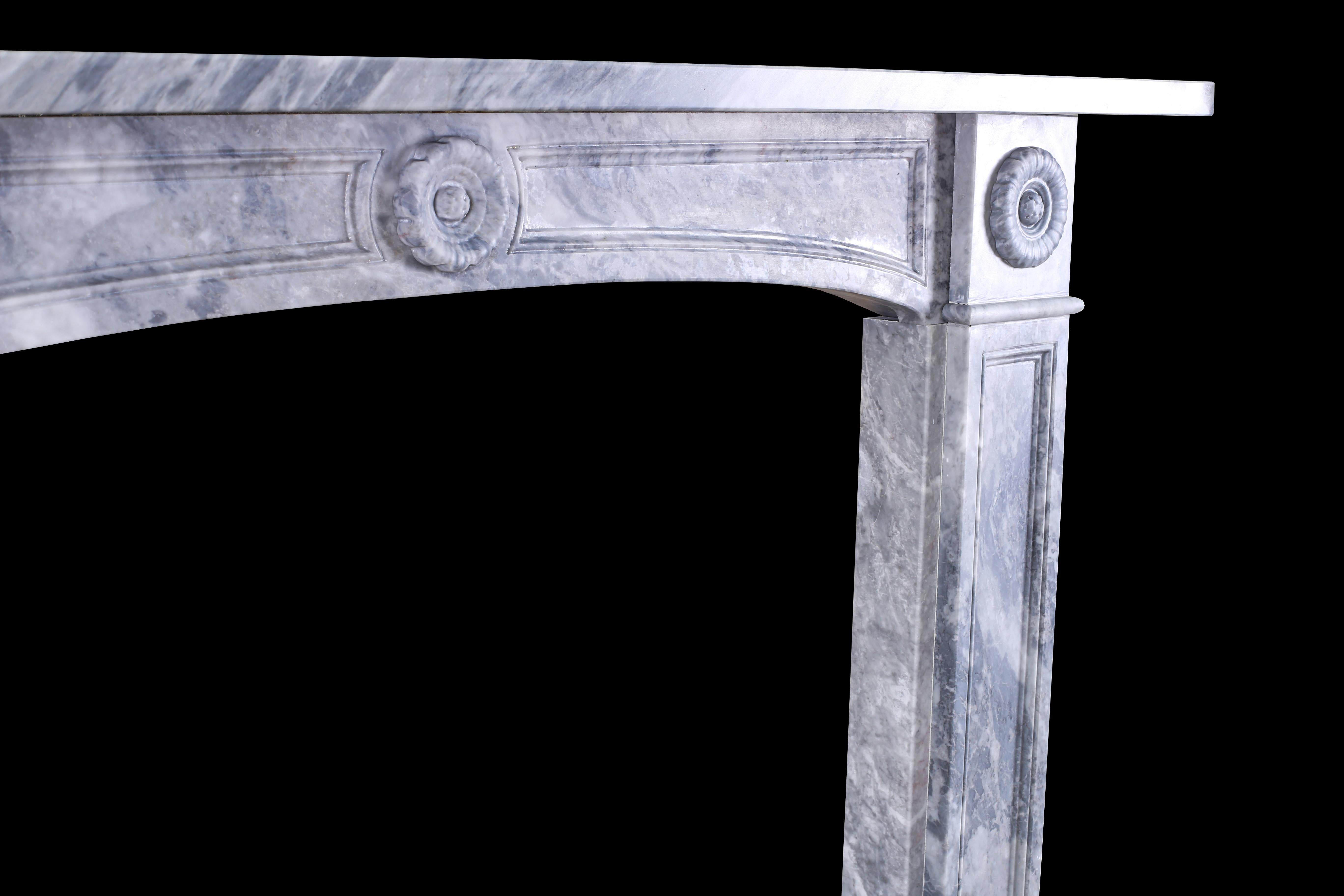 Bullseye Georgian Carved Centre Plaque Fireplace Grey Bardiglio Marble In Excellent Condition For Sale In London, GB