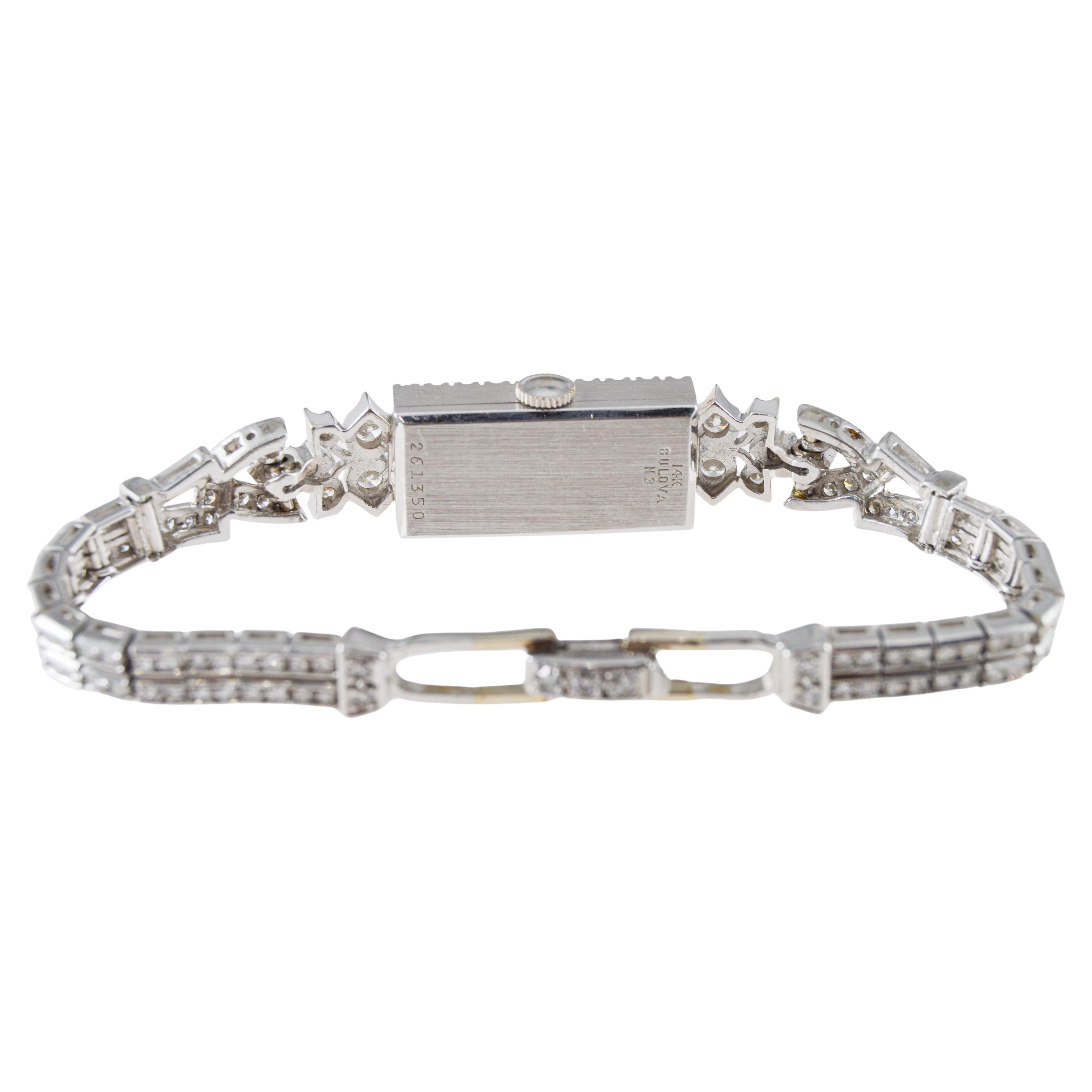 Bulova Reloj Art Decó de señora de oro blanco macizo de 14 quilates con diamantes circa 1940's en venta 9