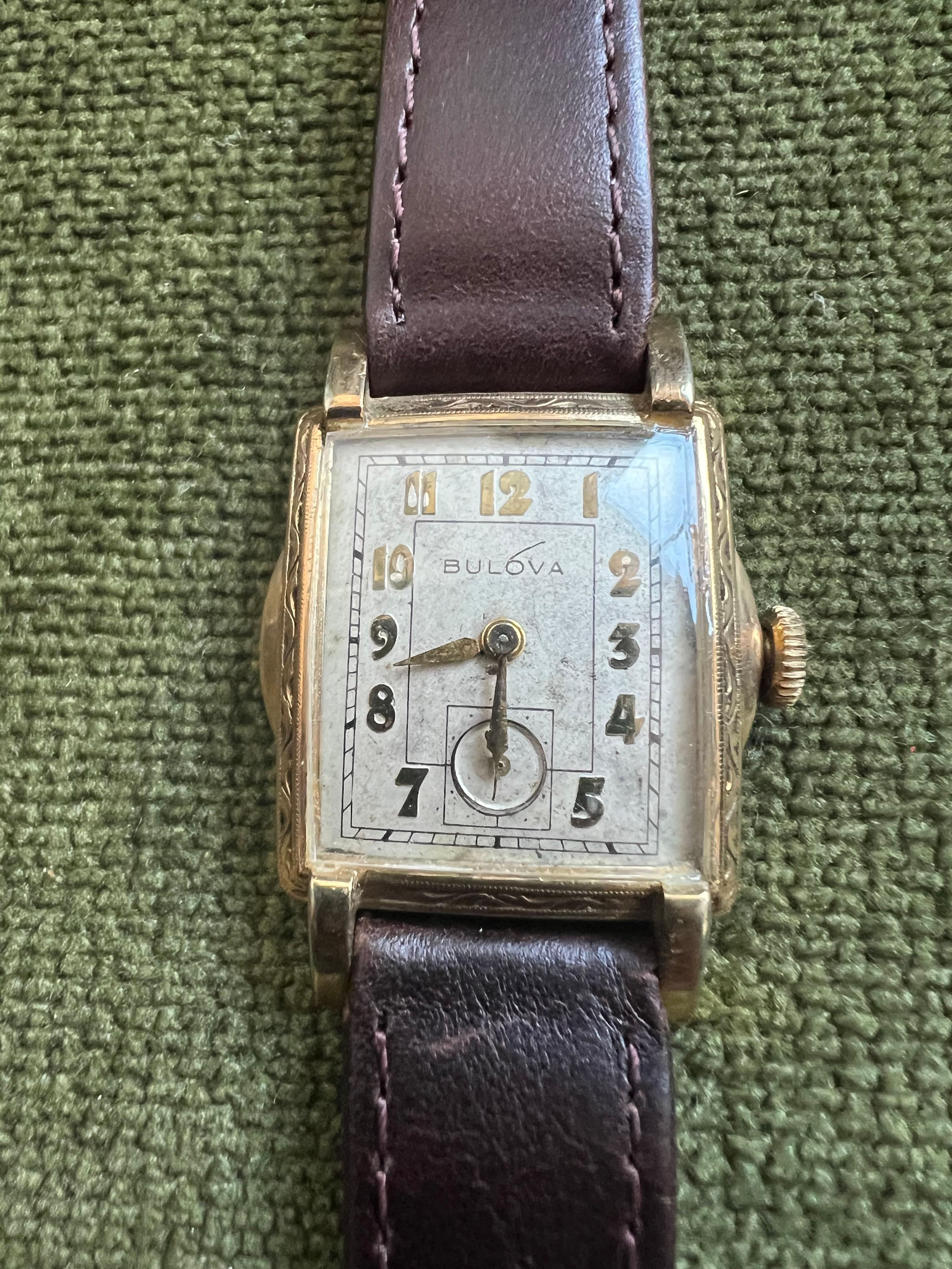 Bulova 2 dial Watch In 10k Gold With New Brown Lather Strap Circa 1940s In Good Condition For Sale In New York, NY