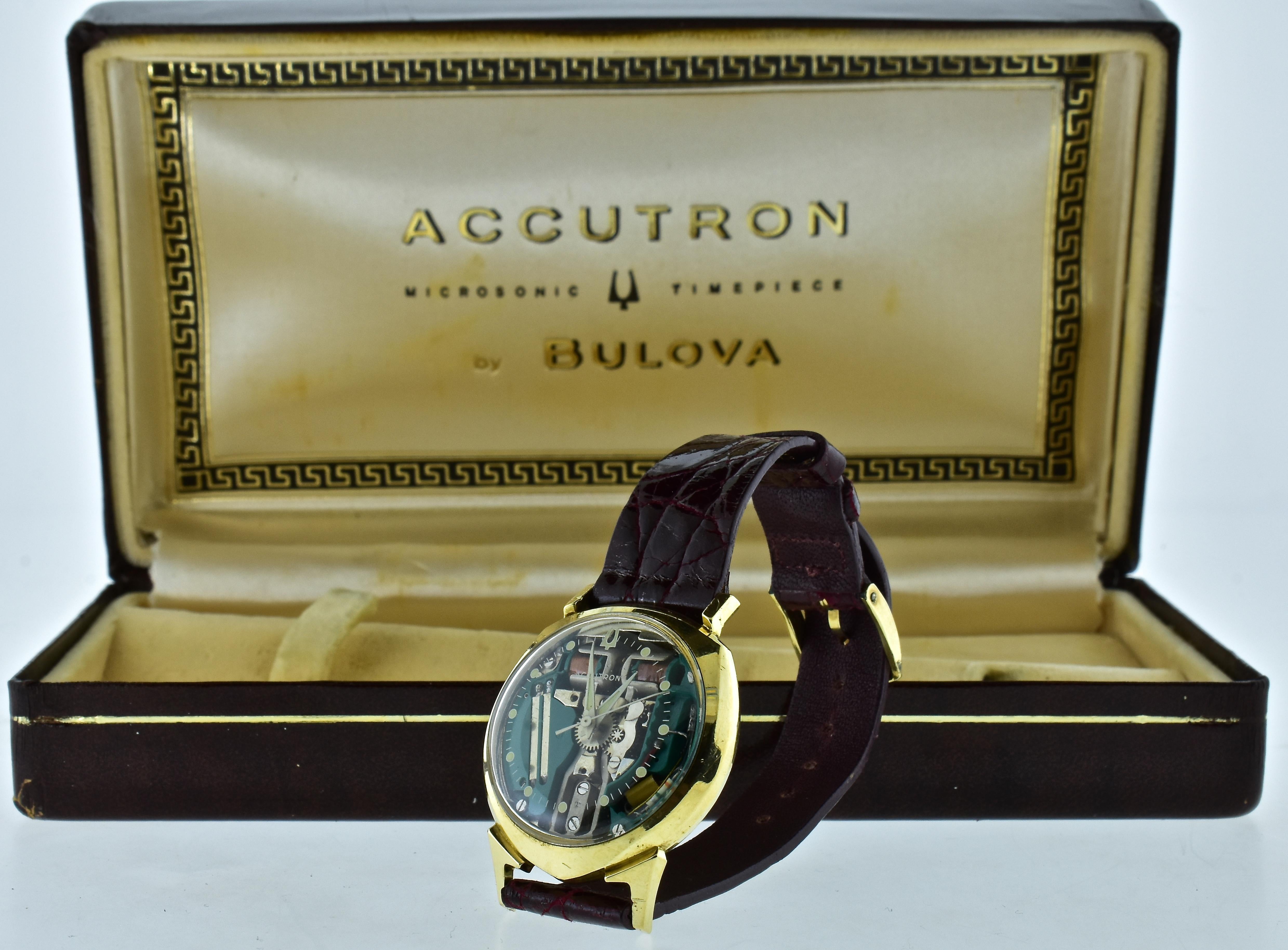 Spaceview D gold wristwatch by Bulova from the early 1960's, this watch was never worn and remains in fine condition.  The watch is accompanied by the original box, original Accutron buckle (signed Accutron, the watch is 14K gold, however this