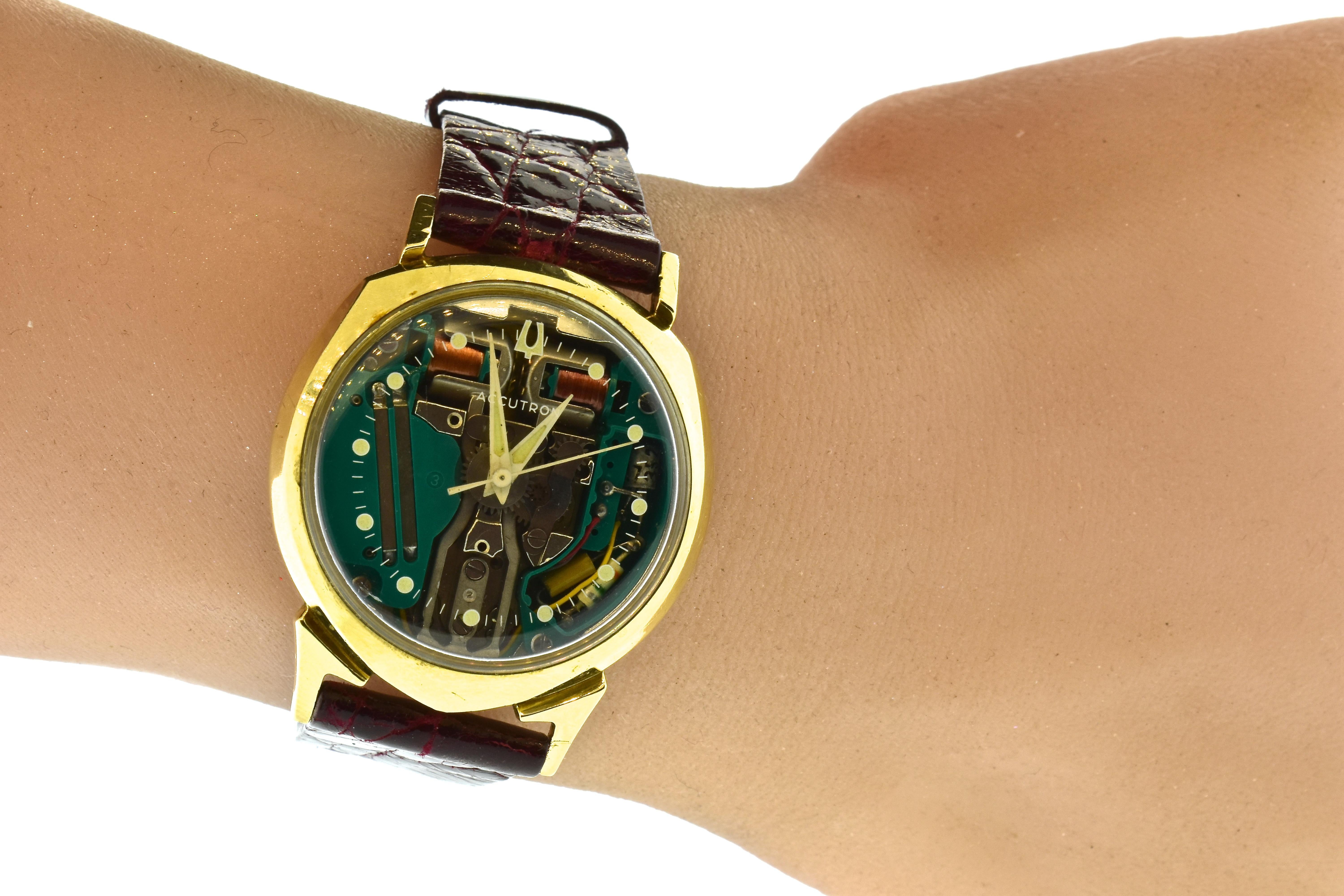 Bulova Accutron Spaceview D Gold Wristwatch, circa 1961 In Excellent Condition In Aspen, CO
