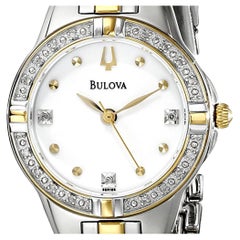 Bulova Montre pour femme à quartz en acier inoxydable avec cadran en argent et diamants 98R166