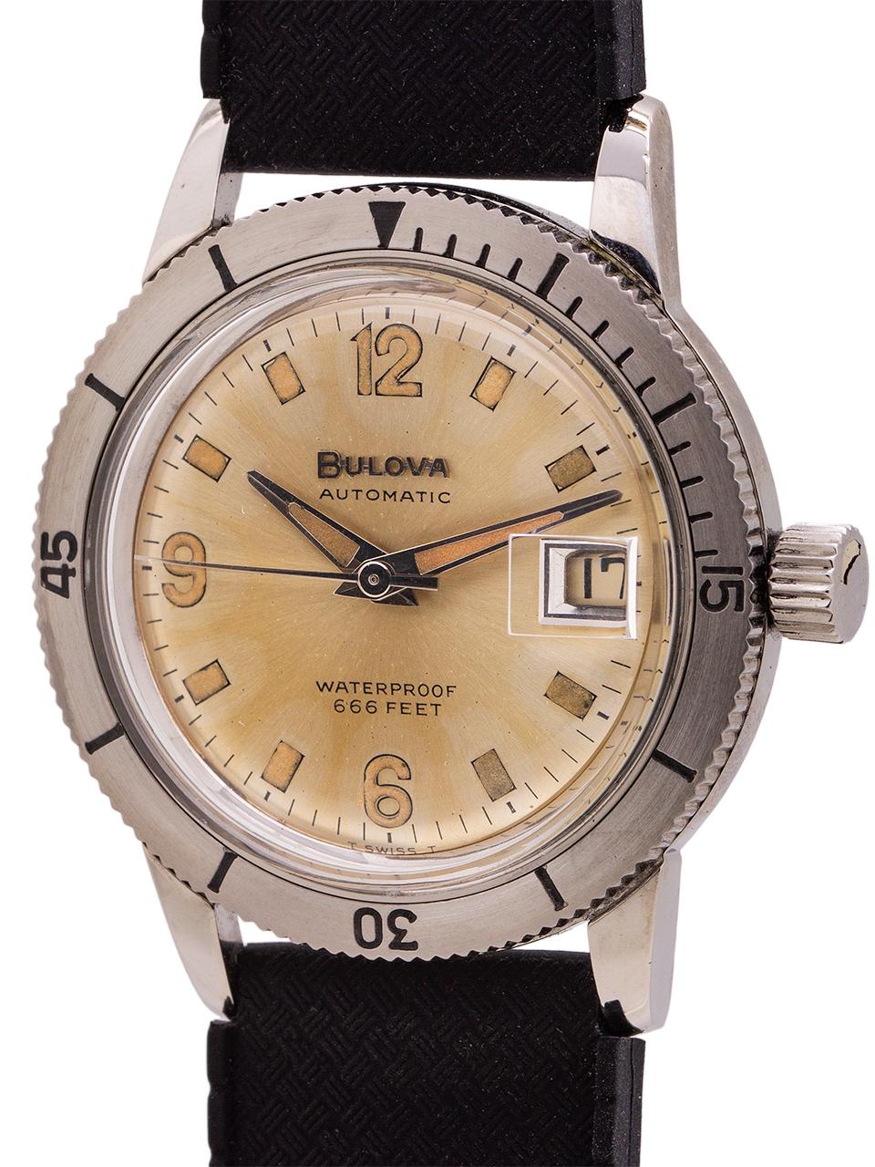 Bulova Divers Automatic 666 Feet, circa 1960s In Excellent Condition For Sale In West Hollywood, CA