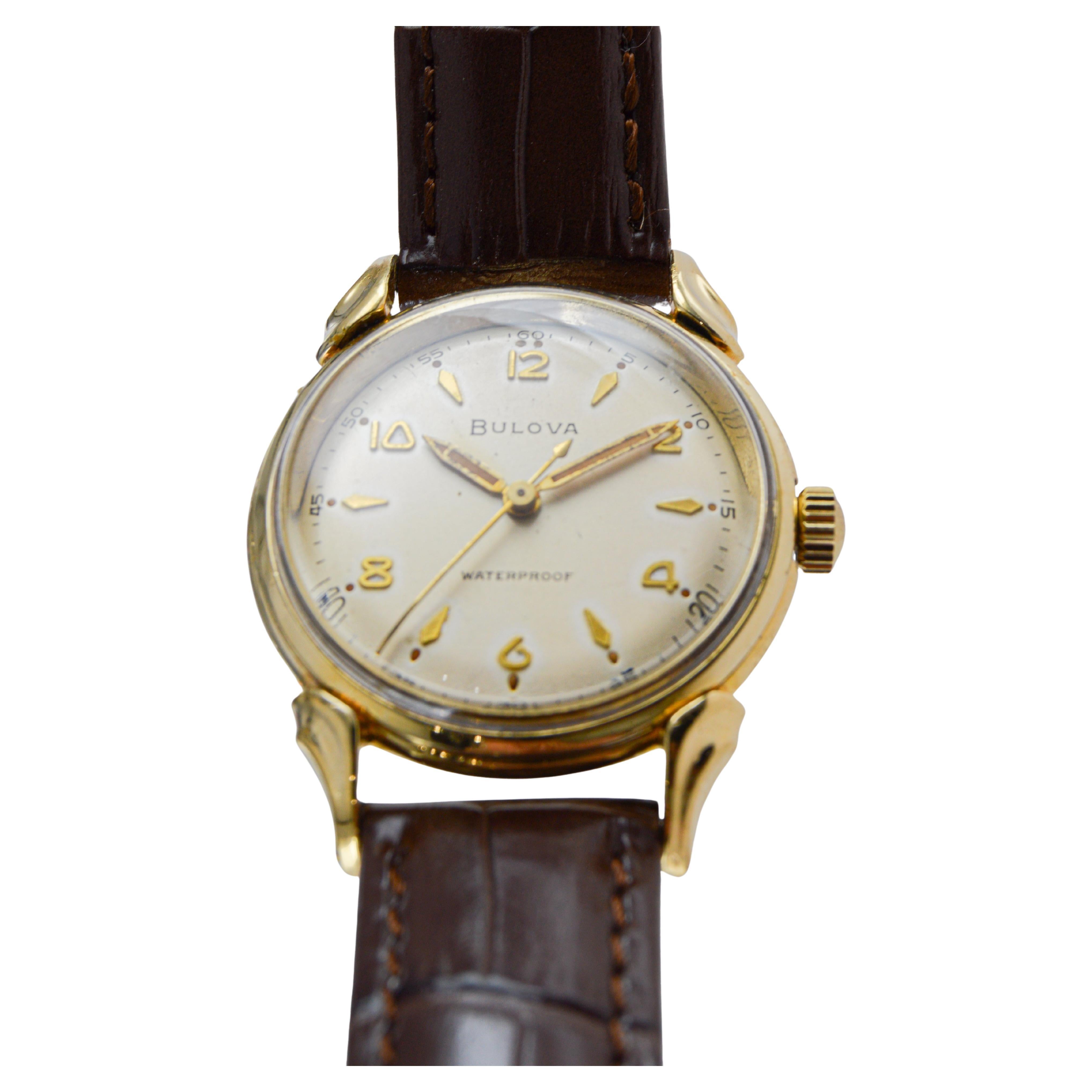 Reloj Bulova Art Decó de oro con esfera original de fábrica Años 50 en venta 6