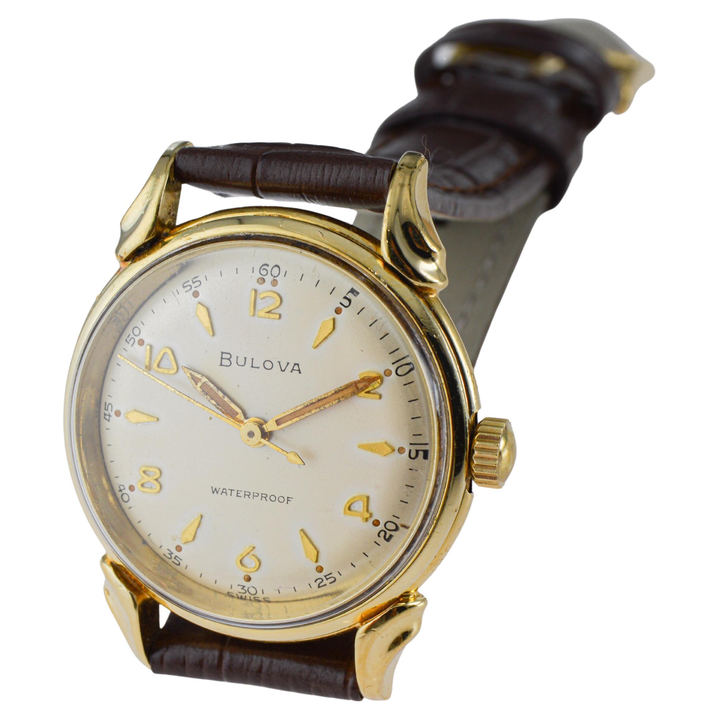 Reloj Bulova Art Decó de oro con esfera original de fábrica Años 50 en venta 9