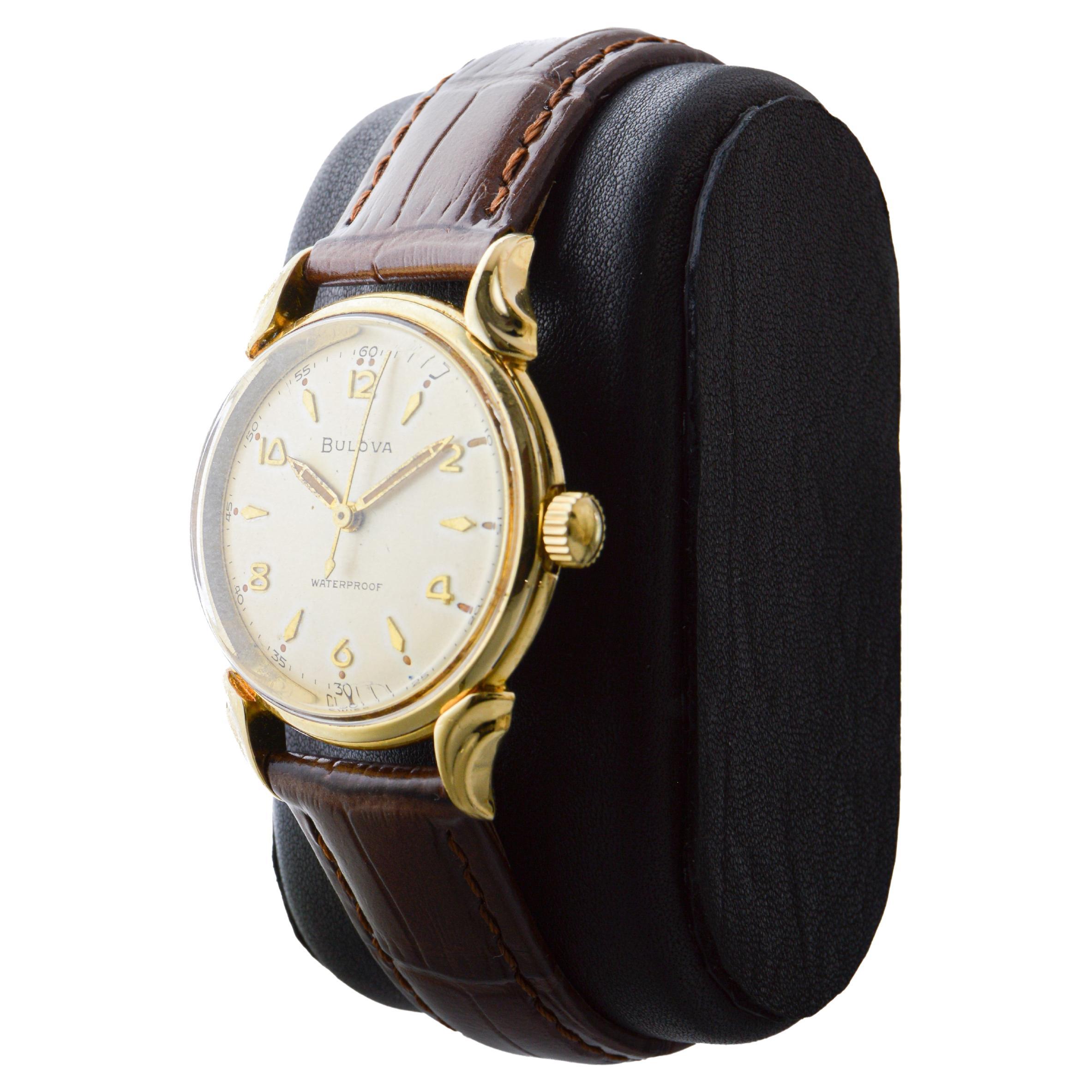 Reloj Bulova Art Decó de oro con esfera original de fábrica Años 50 en venta 5