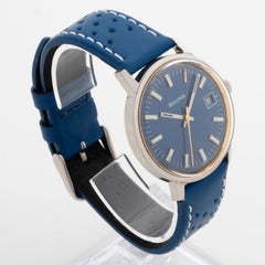 Bulova N2, Handaufzugswerk mit 17 Jewells, patiniertes blaues Zifferblatt, um 1965.