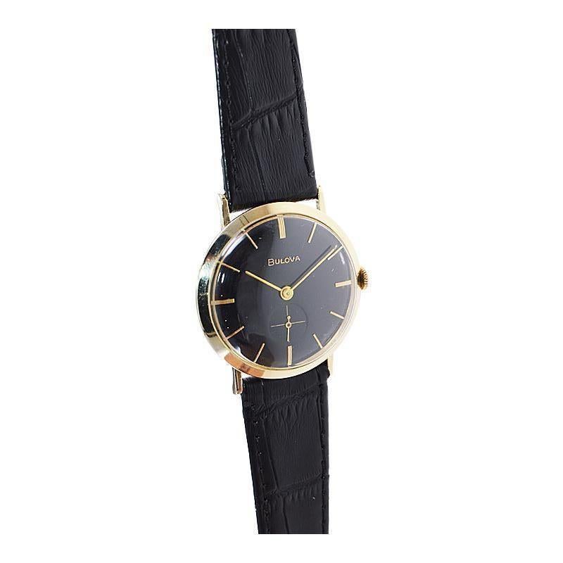 Women's or Men's Bulova Solid 14Kt Yellow Gold Mid Century Manual Winding Watch, 1960's For Sale