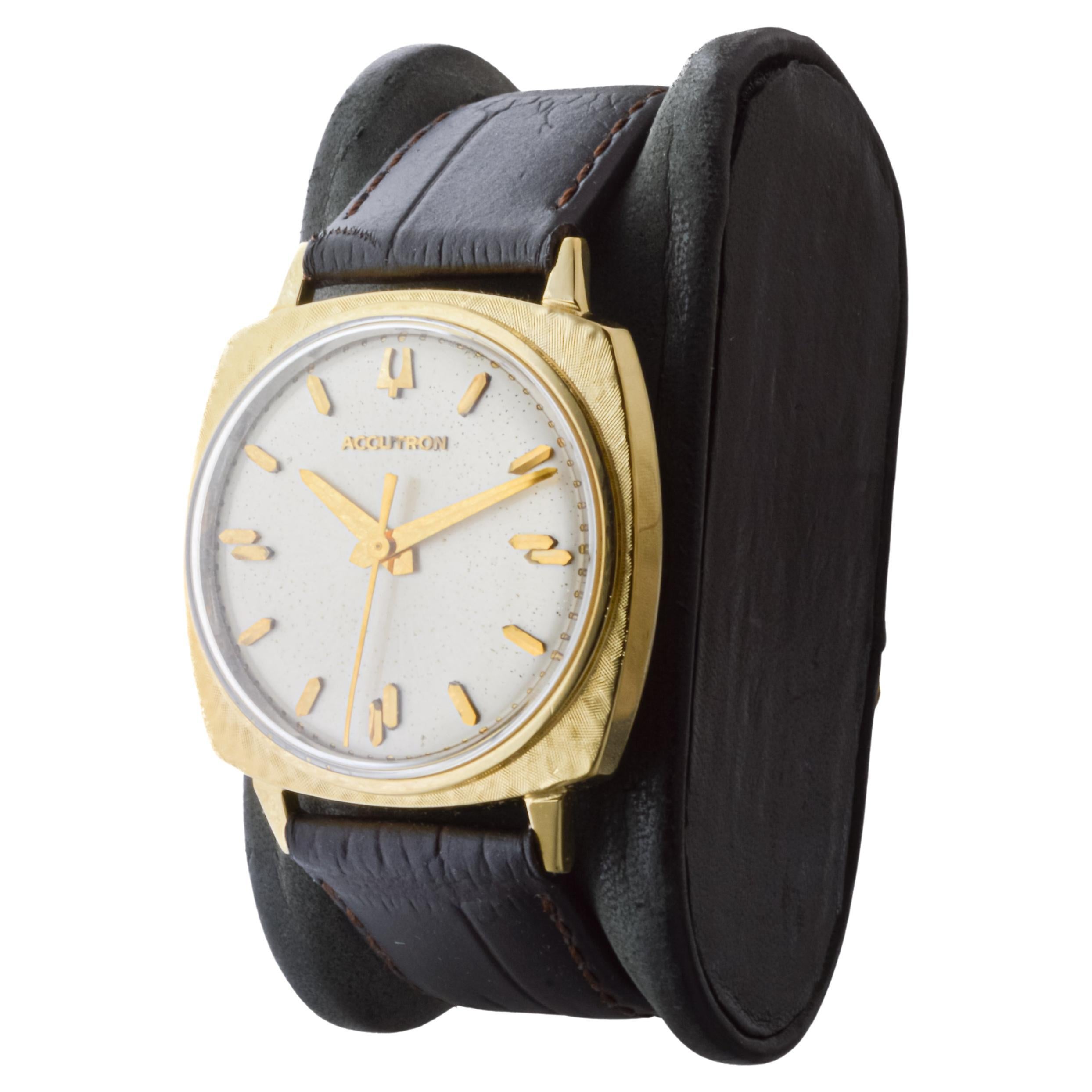 Bulova Gelbgold gefüllte Accutron Uhr aus den 1960er Jahren im Zustand „Hervorragend“ im Angebot in Long Beach, CA