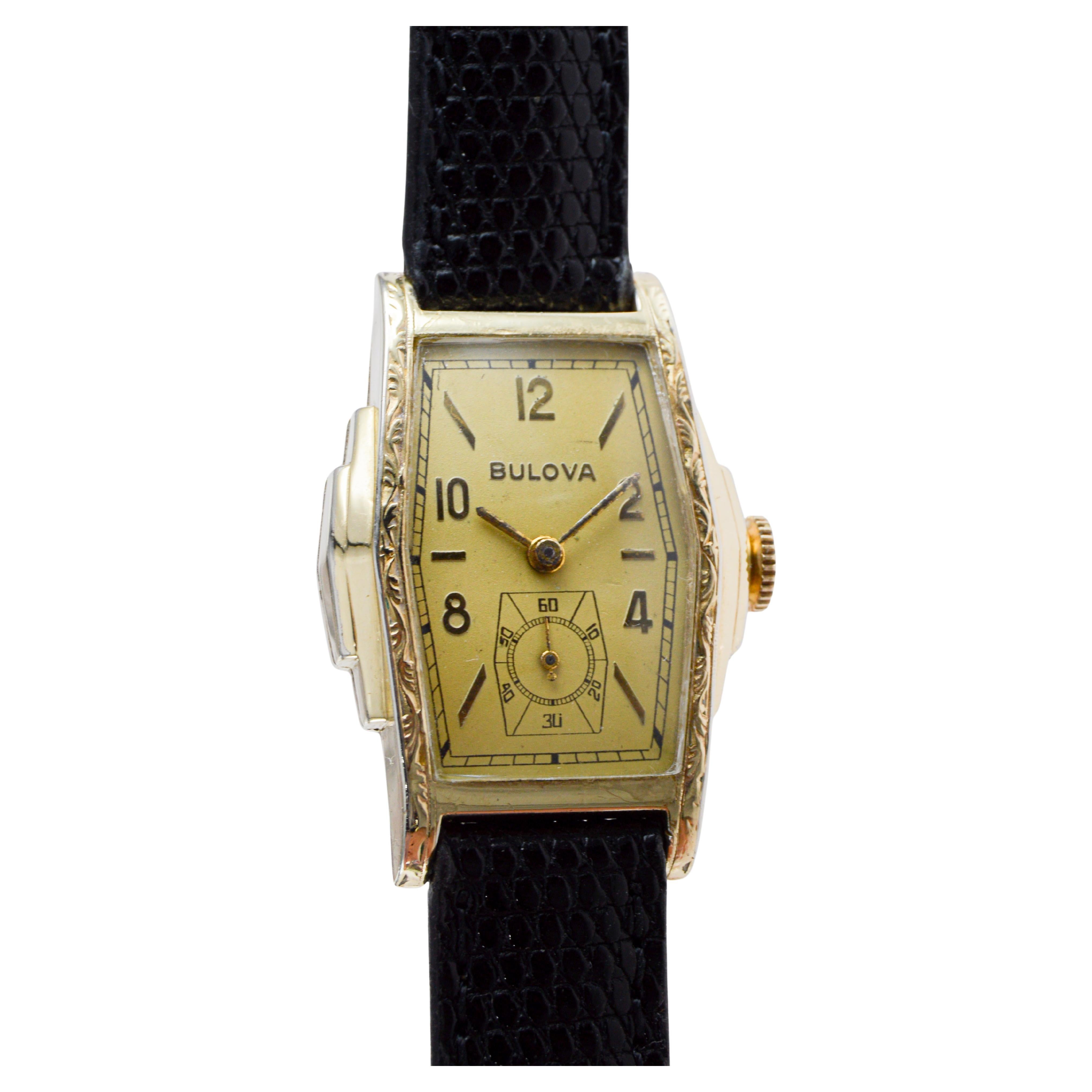 Bulova Yellow Gold Filled Art Deco Watch circa 1940 with Original Dial en vente 3