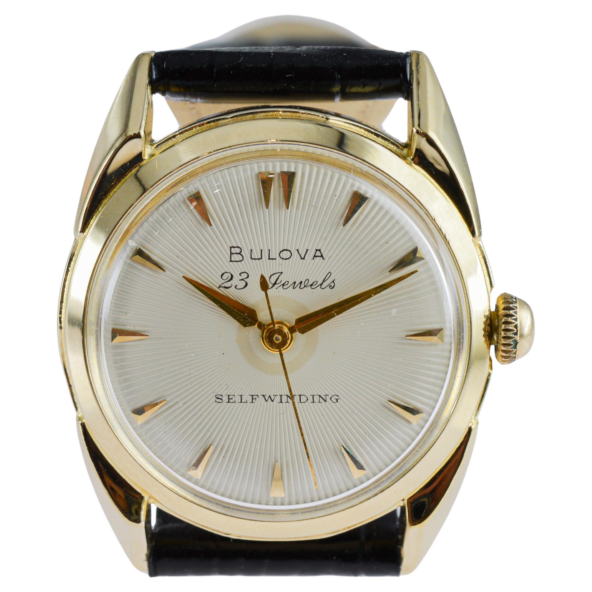 Bulova Montre Art Déco en or jaune avec cadran d'origine 1950's en vente 6