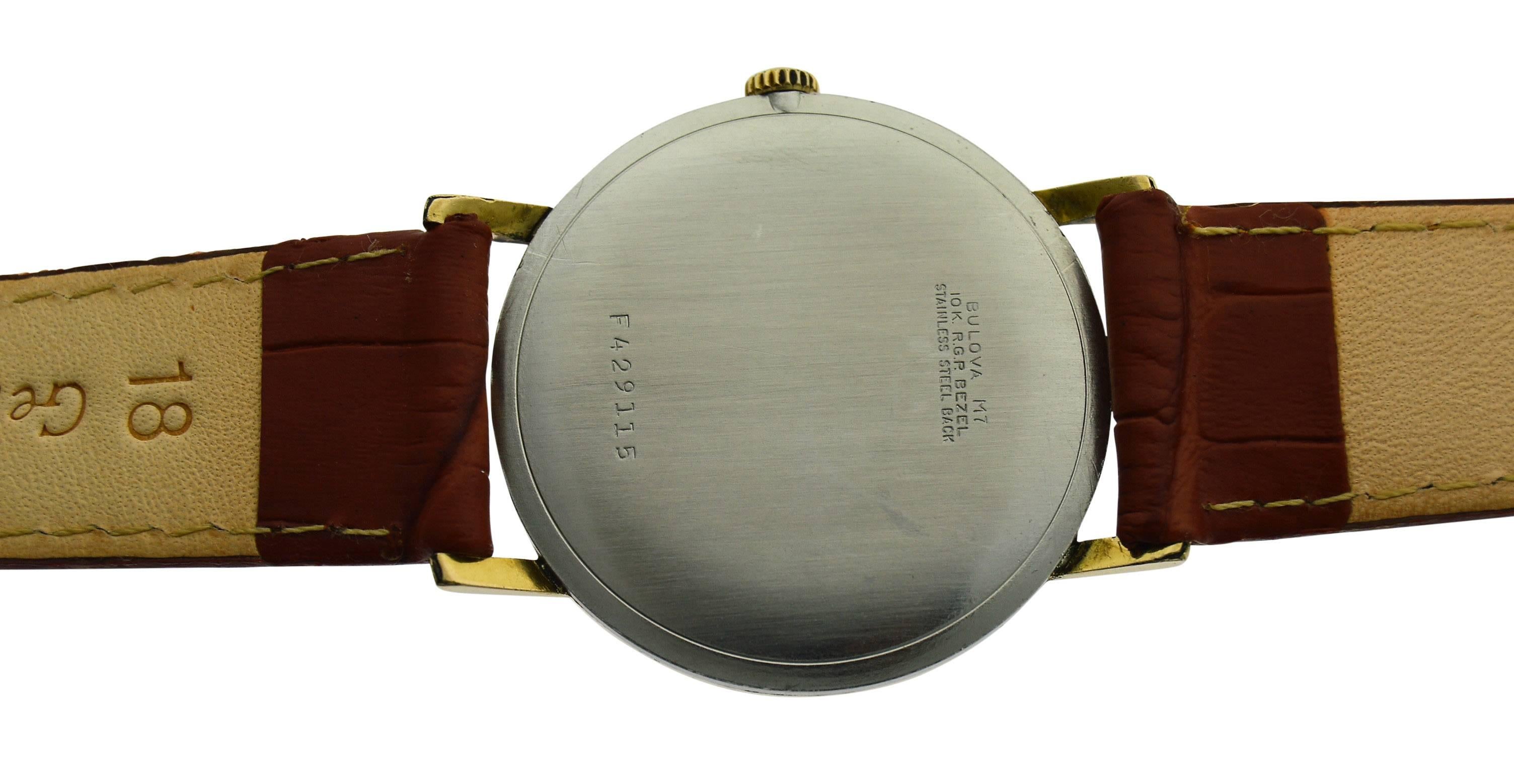 Bulova Yellow Gold Filled Original Dial Round Manual Watch  In Excellent Condition In Long Beach, CA