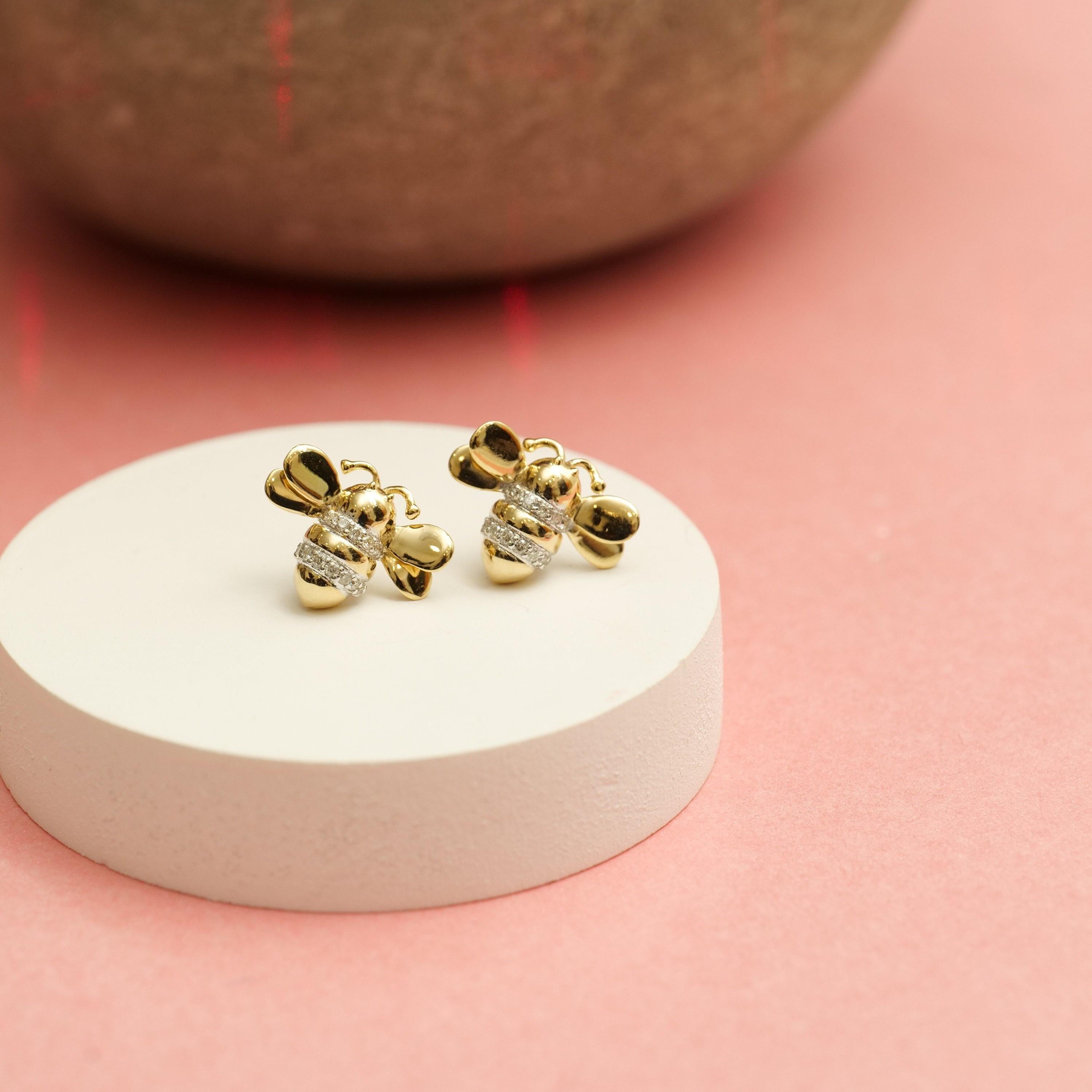 Art Déco Orecchini con diamante Bumble Bee in oro massiccio 14k (certificato) in vendita