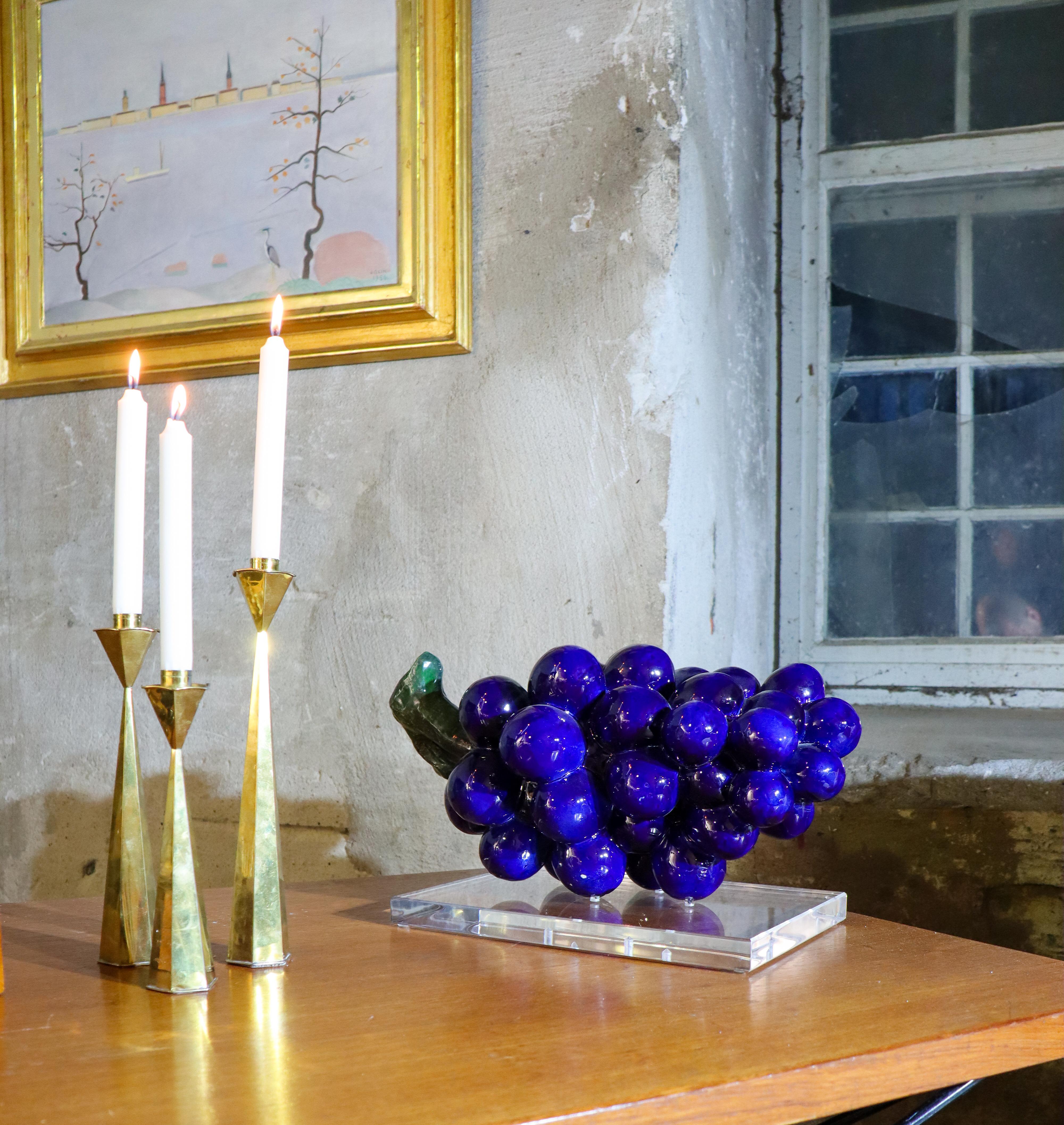 Blaue Weintraube, Keramik von Hans Hedberg, Biot, Frankreich (Skandinavische Moderne) im Angebot