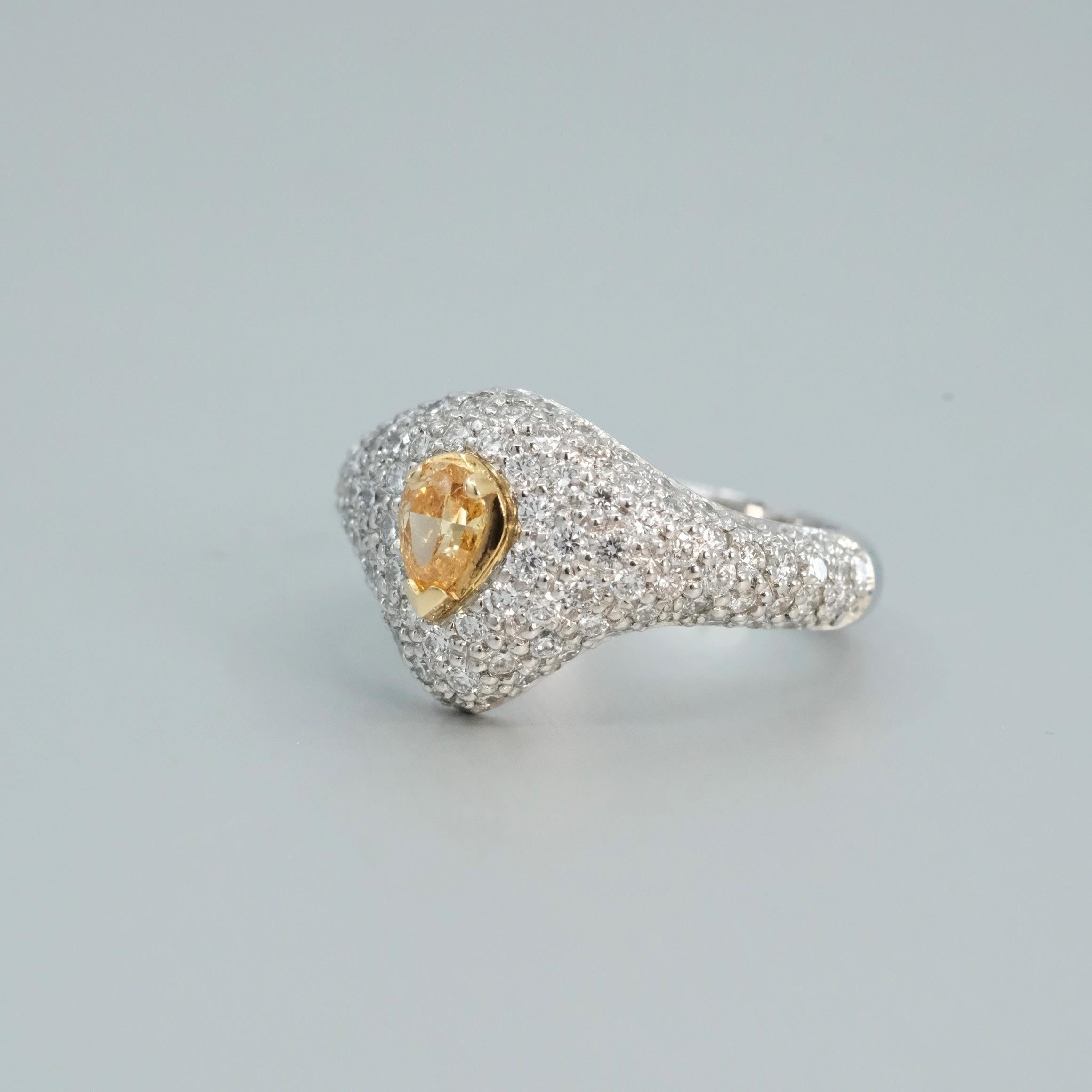 Women's or Men's BUNDA 0.36ct Fancy intense yellow Diamond and 1.69cts Diamonds ring in 18k gold