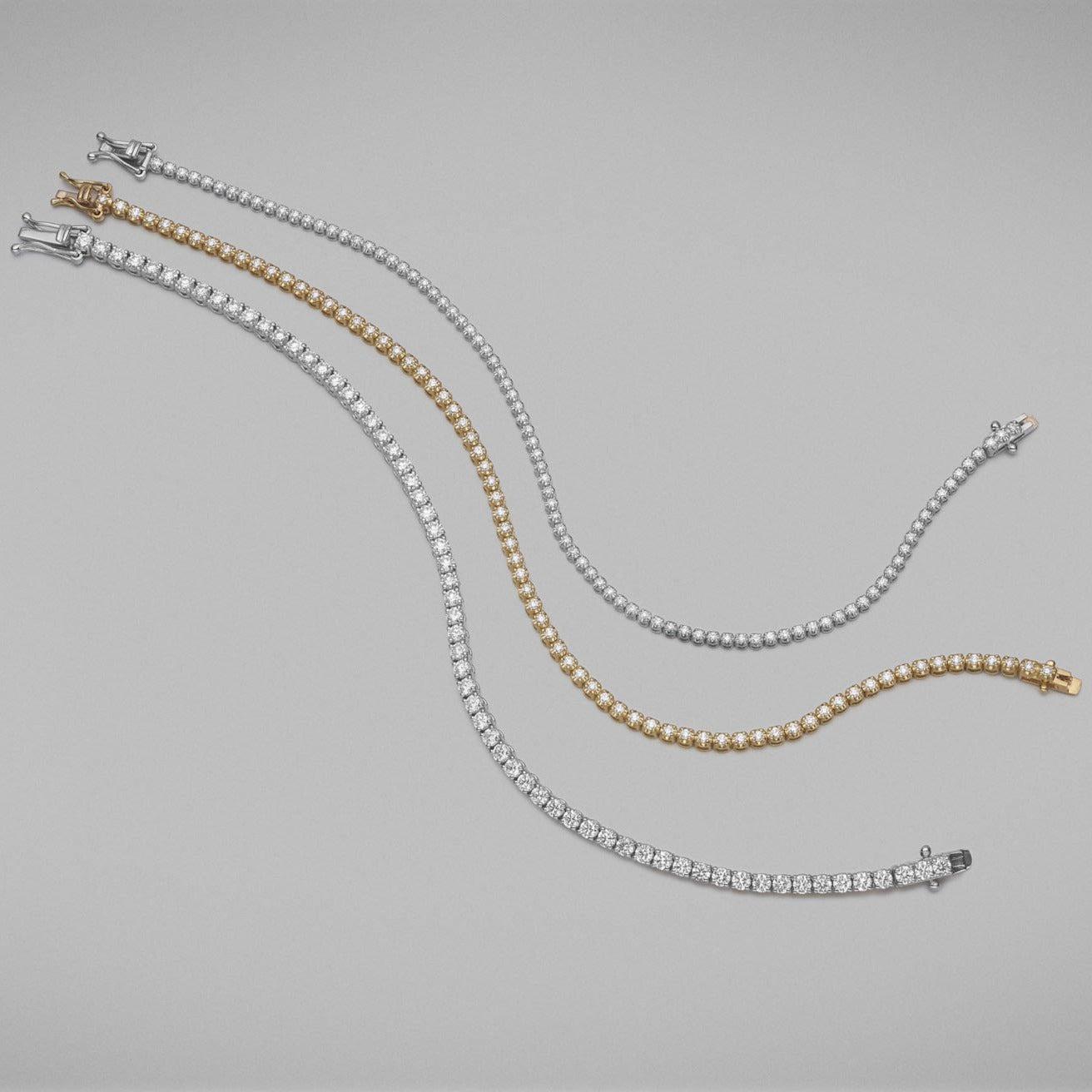 BUNDA 0.69ct Diamonds Tennis Bracelet in 18k white gold In New Condition For Sale In SYDNEY, AU