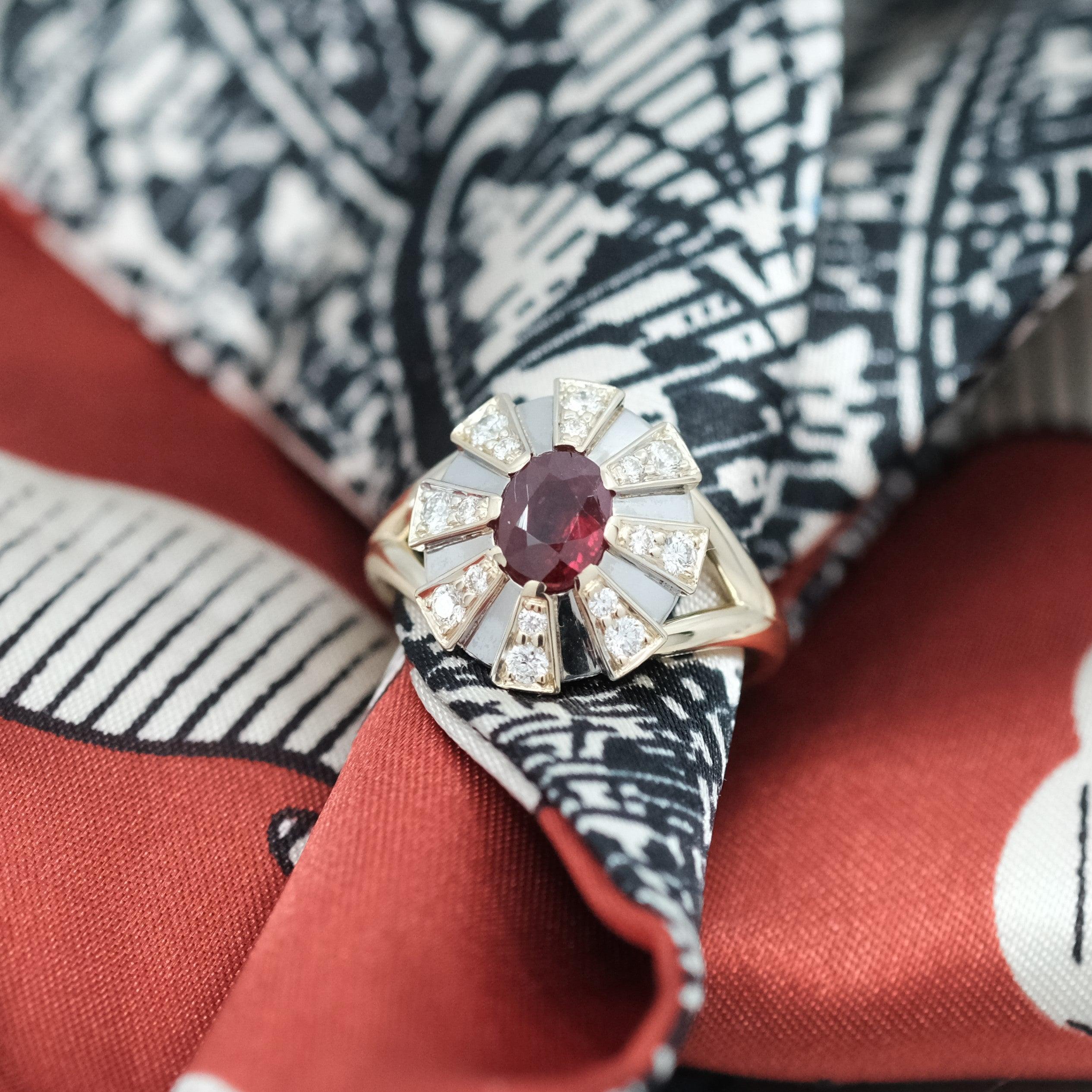 BUNDA 1.16ct Ruby and 0.30ct Diamond Ring in 18k yellow and white gold In New Condition For Sale In SYDNEY, AU