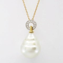 Colgante Bunda 13-17mm Perla del Mar del Sur y Diamantes en oro amarillo y blanco de 18k
