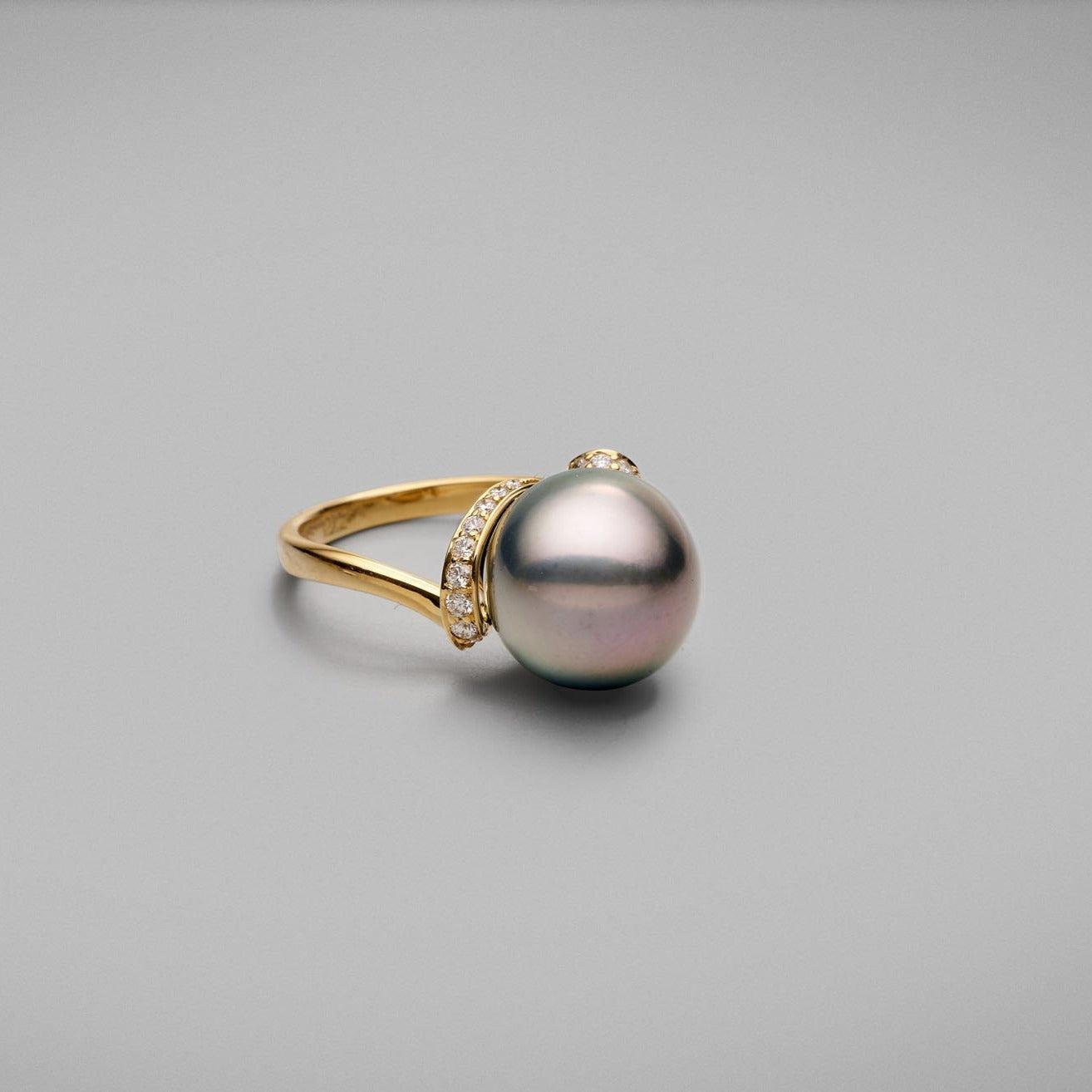 BUNDA Anillo de perlas de Tahití de 13 mm con diamantes de 0,28 ct en oro amarillo de 18k Corte redondo en venta