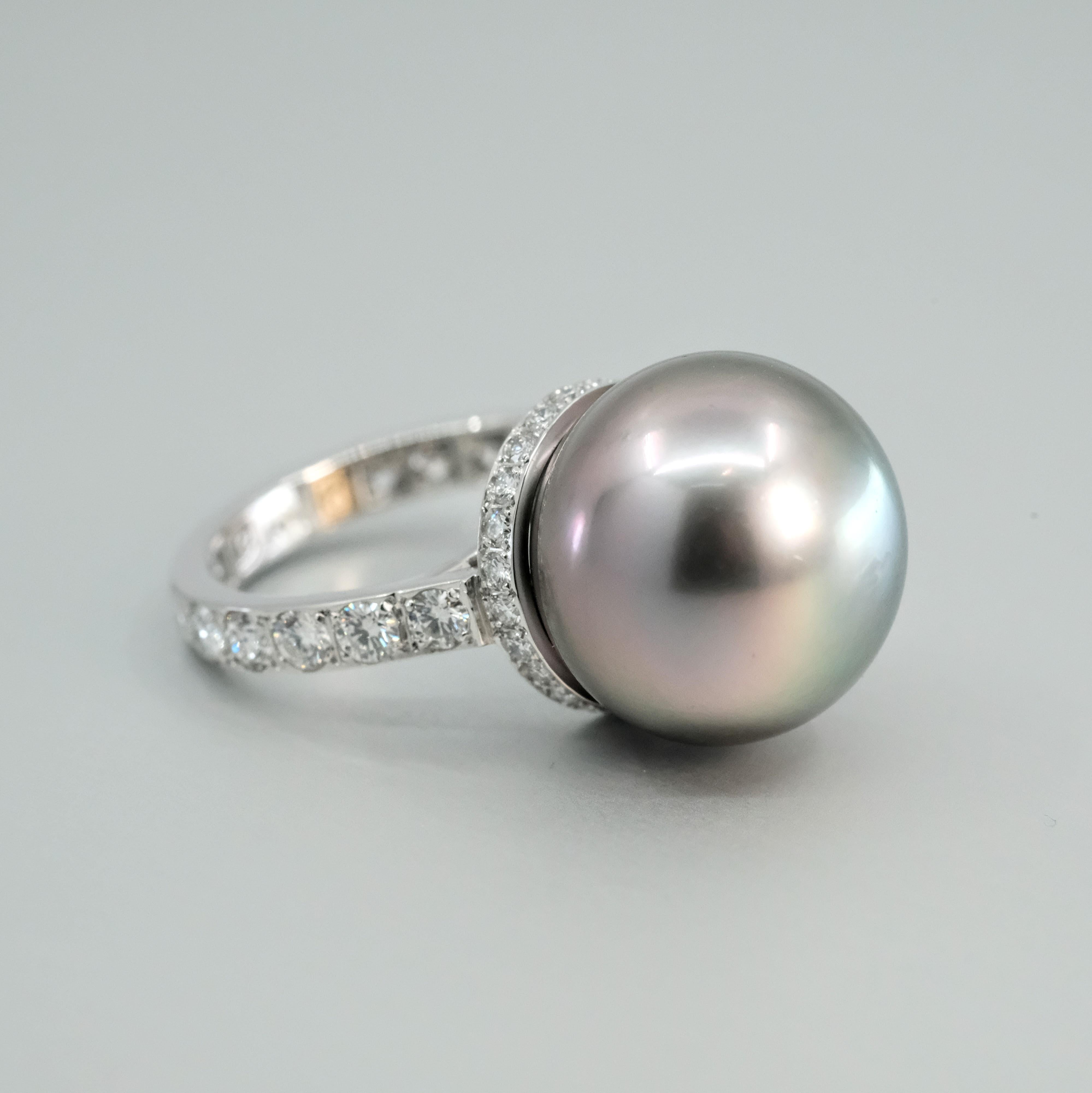 Anillo BUNDA de perla de Tahití de 14,8 mm y diamantes de 1,15 ct, en platino. en venta 1