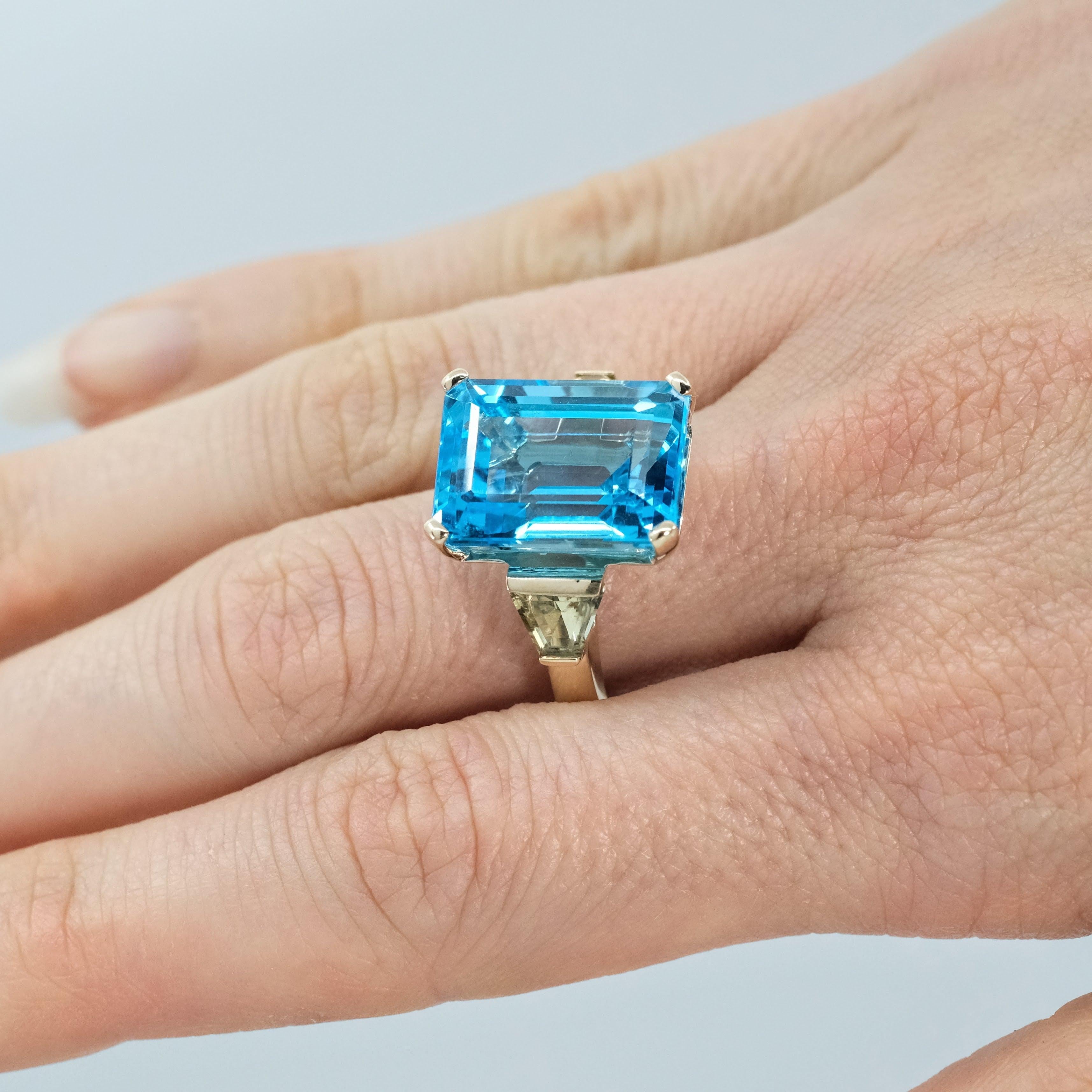 BUNDA Anillo de oro amarillo de 18 quilates con topacio de 15,36 quilates y cuarzo limón de 1,04 quilates en Nuevo estado para la venta en SYDNEY, AU