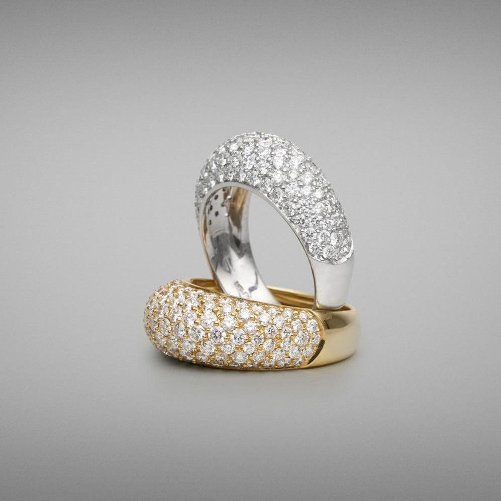 Women's or Men's BUNDA 2.25ct Diamond pave ring in 18k yellow gold For Sale
