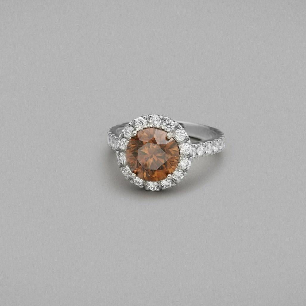 Round Cut BUNDA 3.01ct Cognac Diamond ring, in Platinum with 1.09ct melee Diamonds For Sale
