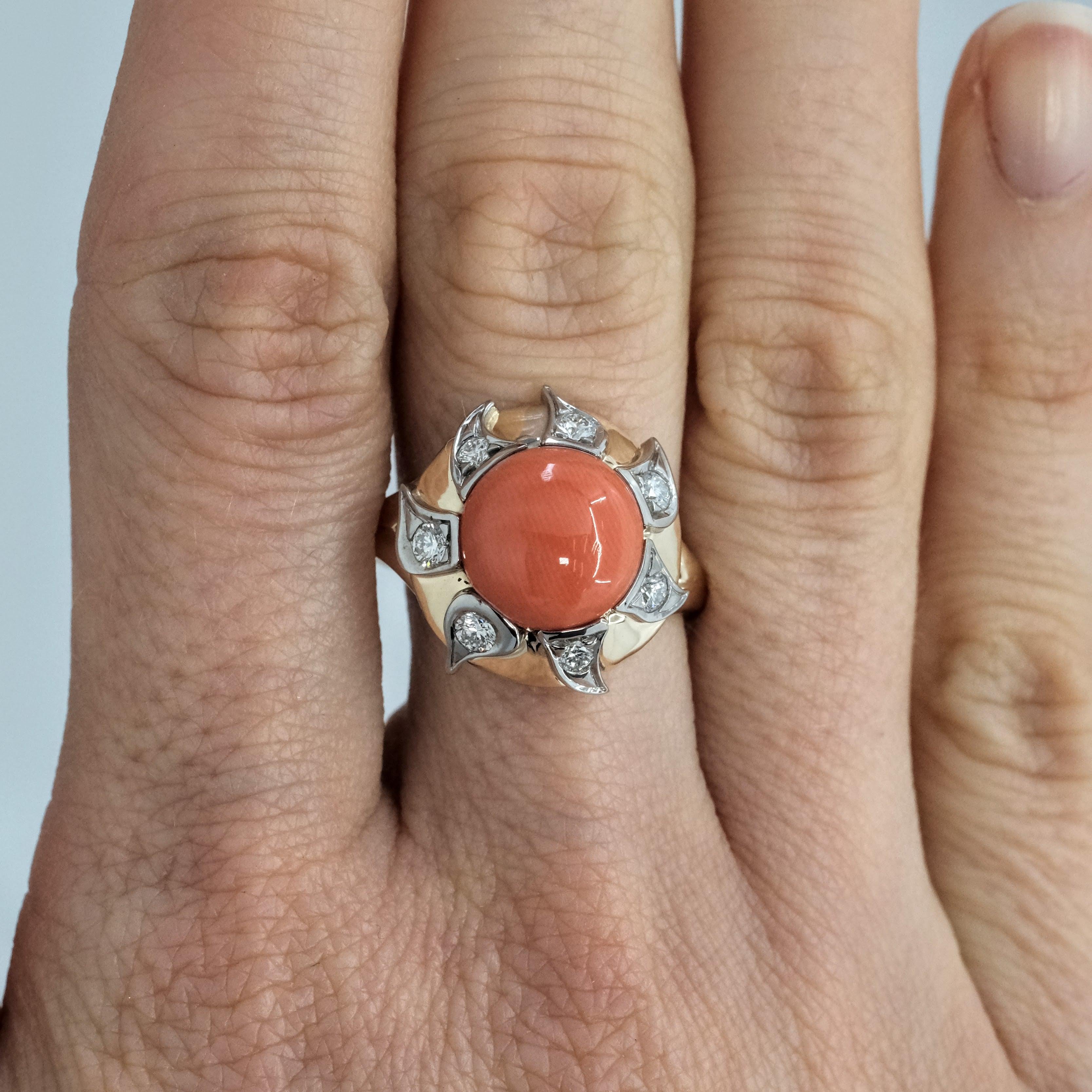 BUNDA Ring aus 18 Karat zweifarbigem Gold mit 3,39 Karat Koralle und 0,64 Diamanten im Zustand „Neu“ im Angebot in SYDNEY, AU