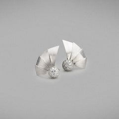 BUNDA 'Apus' 0.30ct Diamond earrings on 18k white gold
