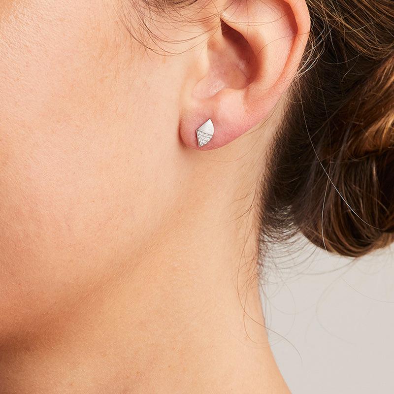Borchie con diamante a cuneo Bunda 