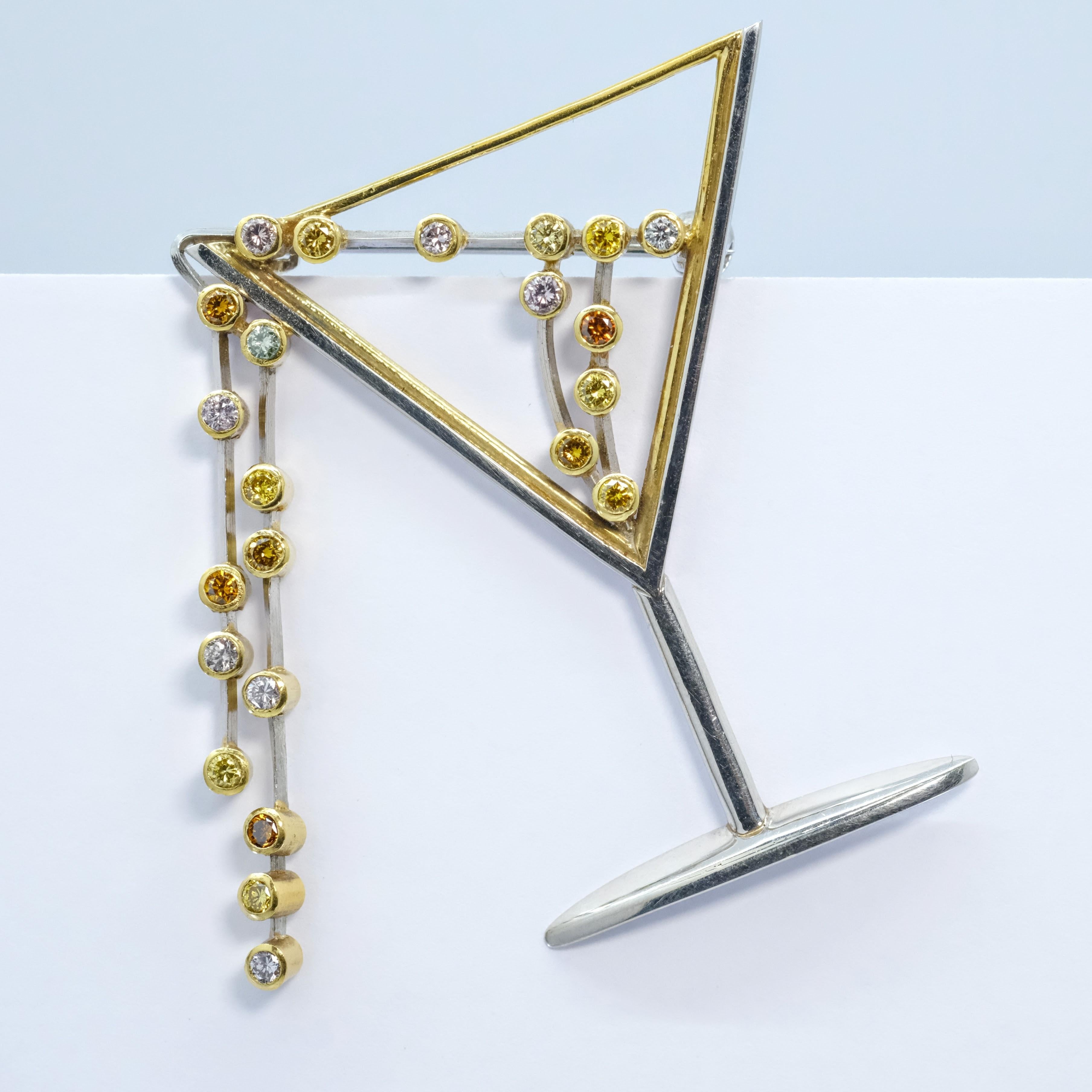 BUNDA Argyle Fancy Coloured Diamond 'Martini' Brooch in Platinum and 18ct gold For Sale 2
