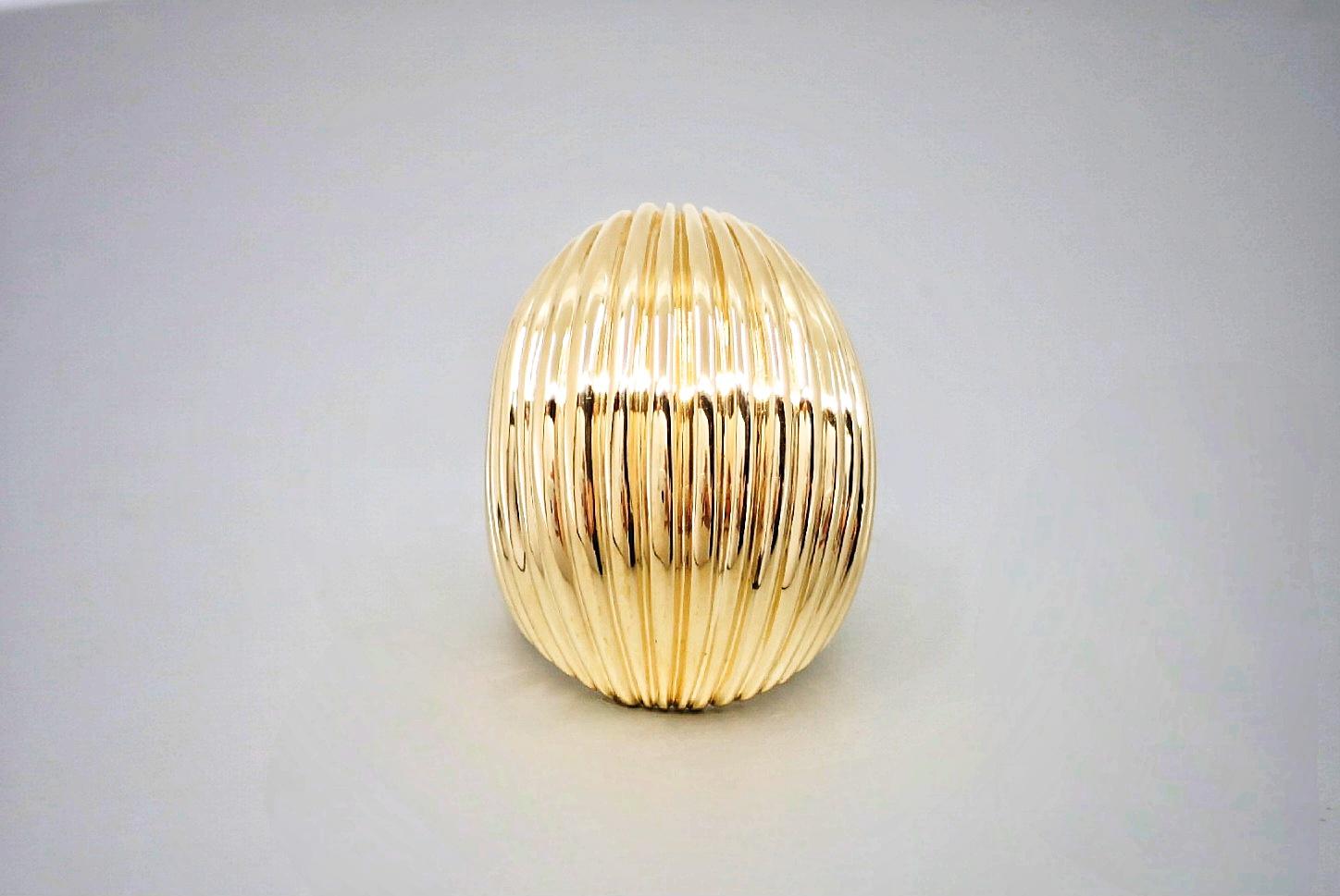 Bunda Bundova 'Bomb' Ring aus 18 Karat Gelbgold im Zustand „Neu“ im Angebot in SYDNEY, AU