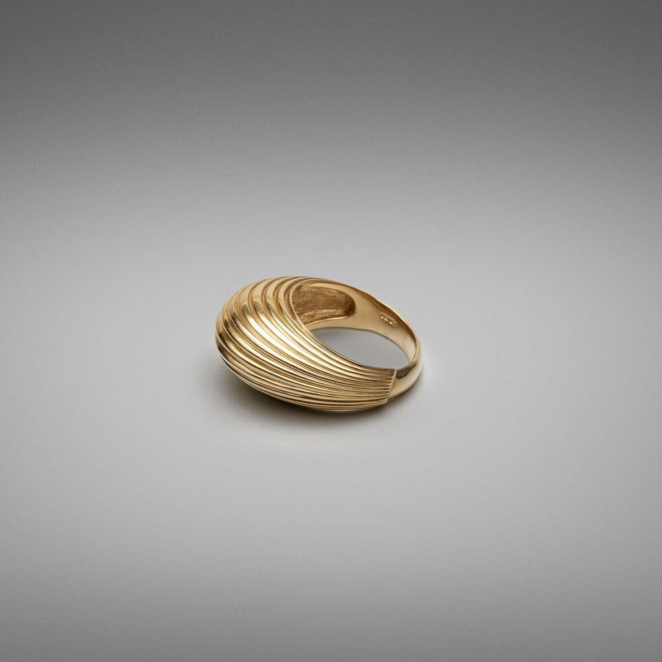 Women's or Men's BUNDA 'Bundova' Bomb ring in 9k yellow gold - size N 1/2 For Sale