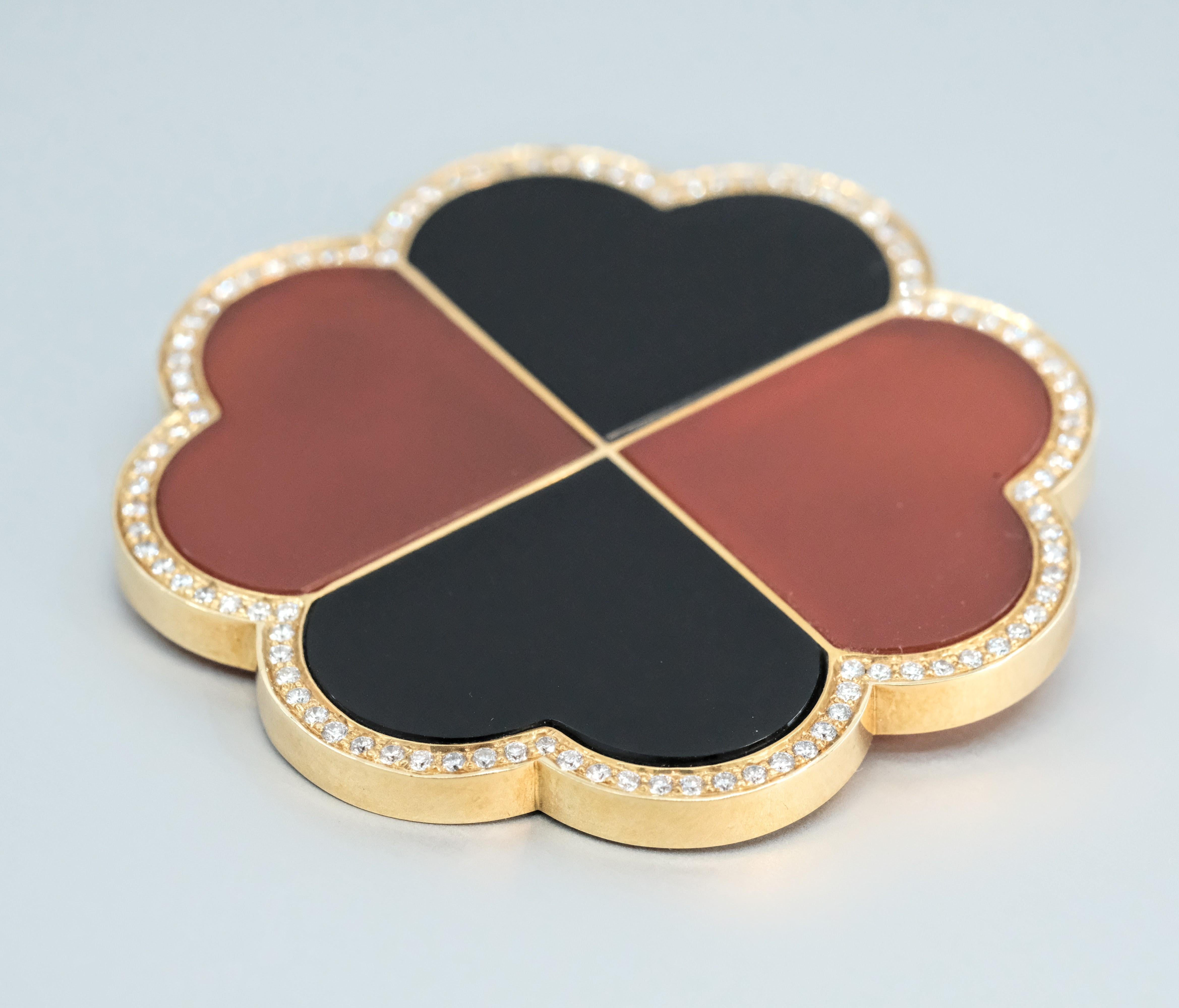 Women's or Men's BUNDA 'Couture' Brooch with Onyx, Carnelian & Diamond in 18ct Yellow Gold For Sale